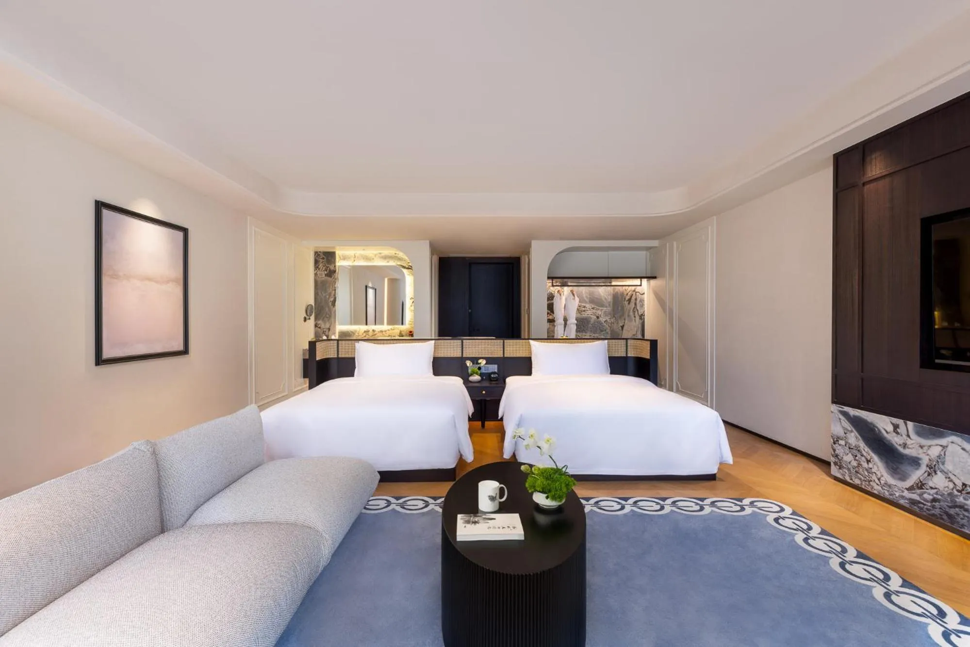 Bedroom, Bed in voco Guilin Yangshuo