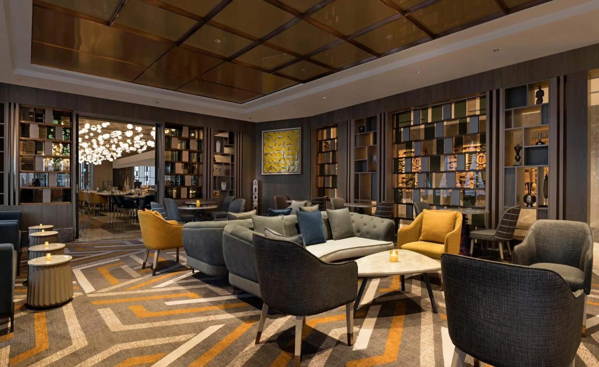 Lounge or bar in Crowne Plaza Lucknow by IHG