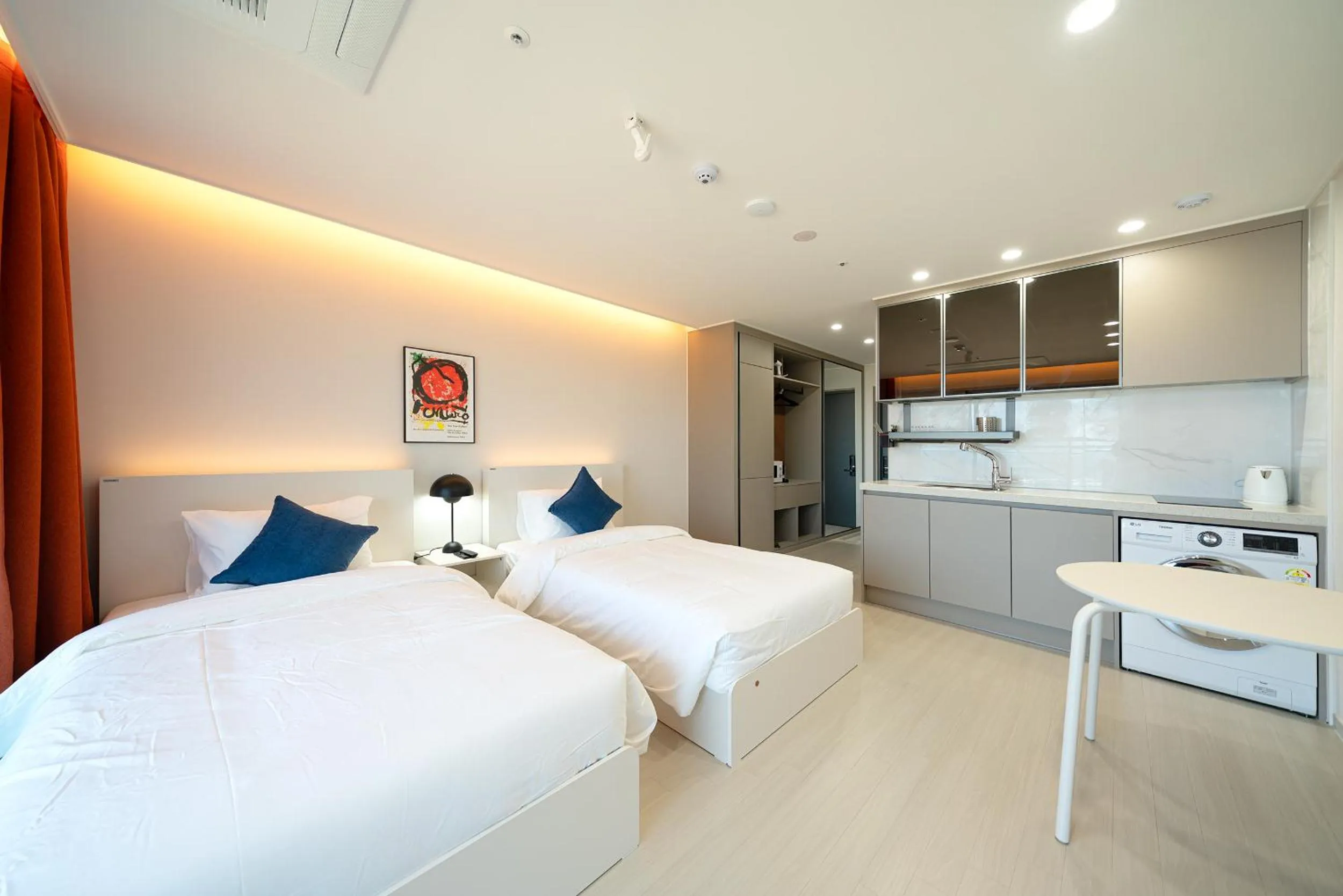 Bed in DIAMER Hotel Sokcho by AankStay