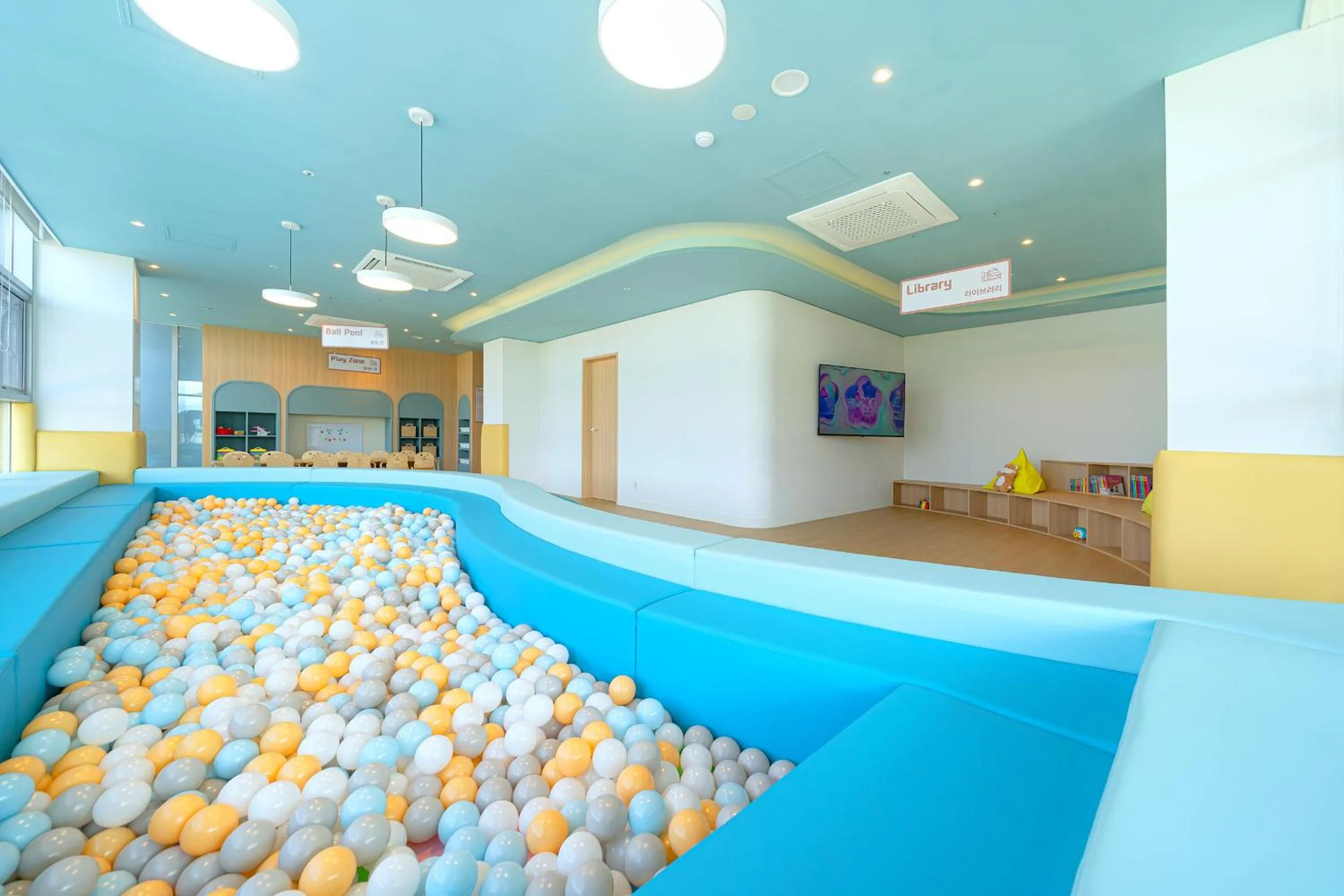 Kids's club in DIAMER Hotel Sokcho by AankStay