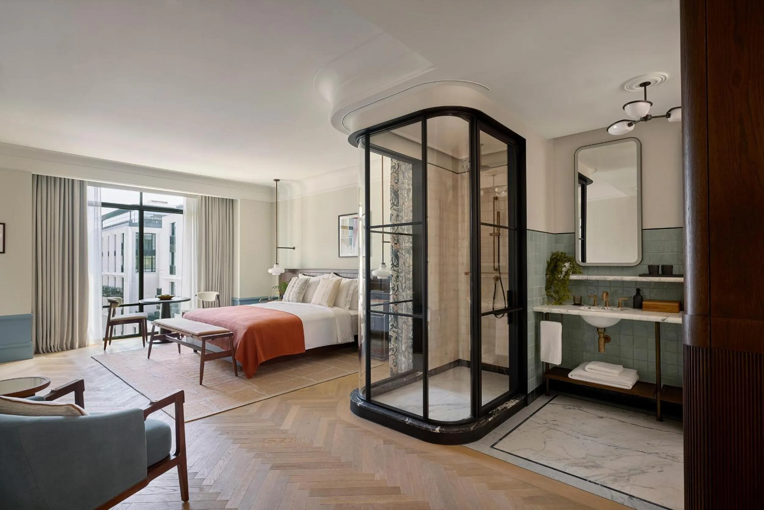 Bathroom, Bed in Six Senses London