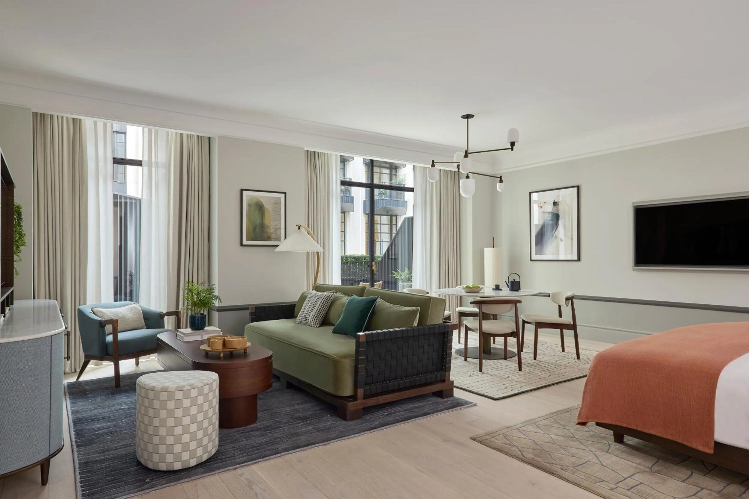 Living room, Bed in Six Senses London