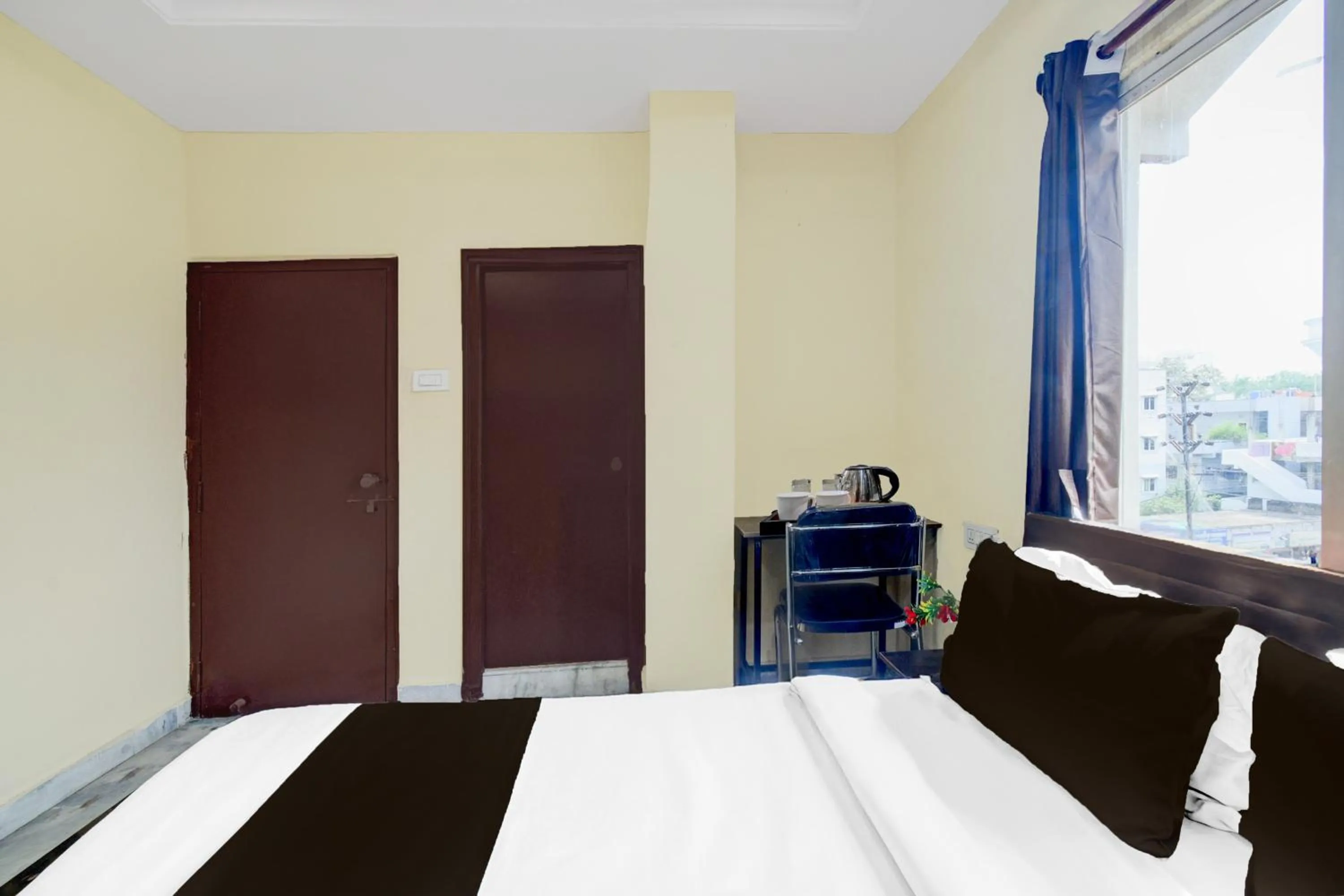 Bedroom, Bed in Super Collection O Kothapet Near Omini Hospital