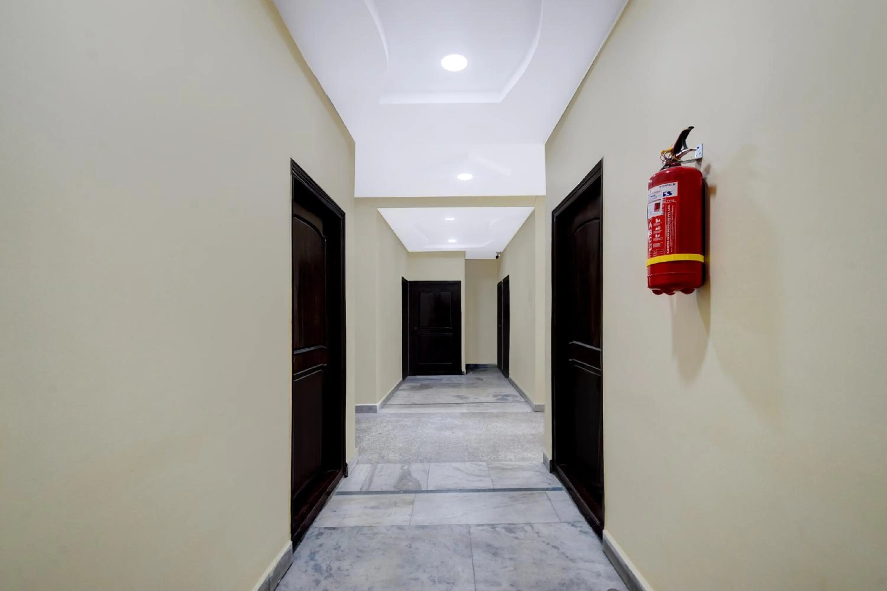 Lobby or reception in Super Collection O Kothapet Near Omini Hospital