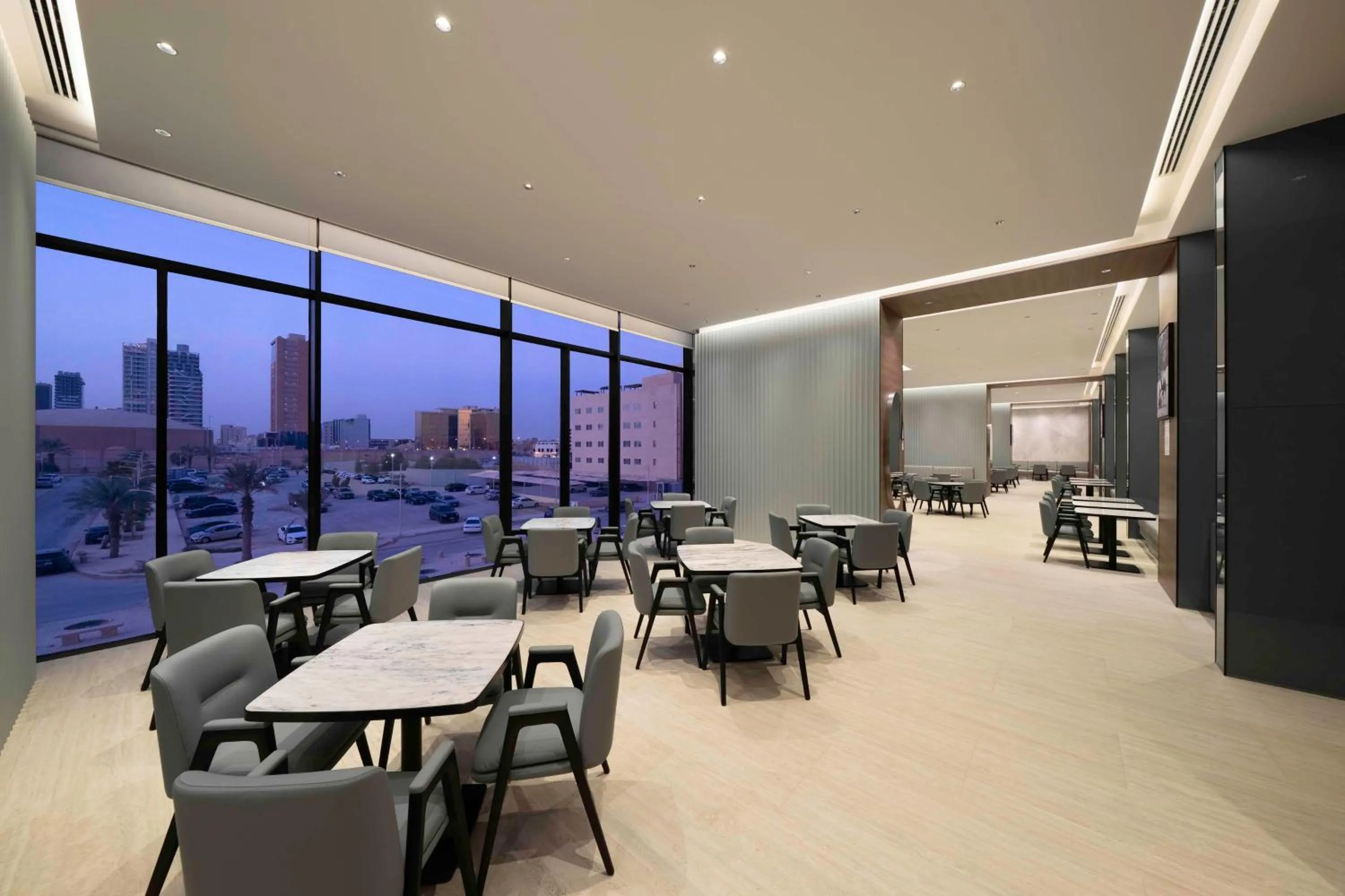 Restaurant/places to eat in Radisson Blu Hotel, Riyadh Al Sahafa