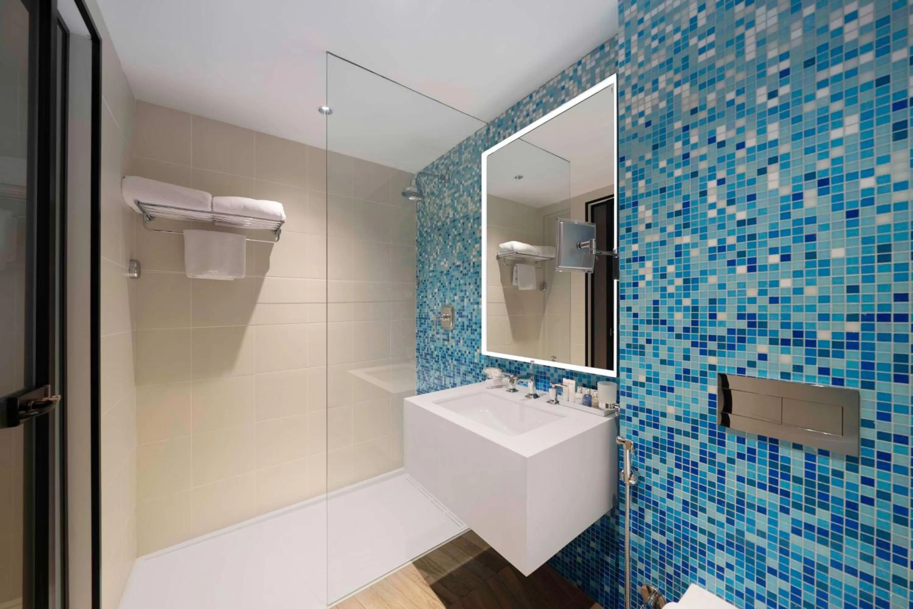 Bathroom in Radisson Blu Hotel, Riyadh Al Sahafa