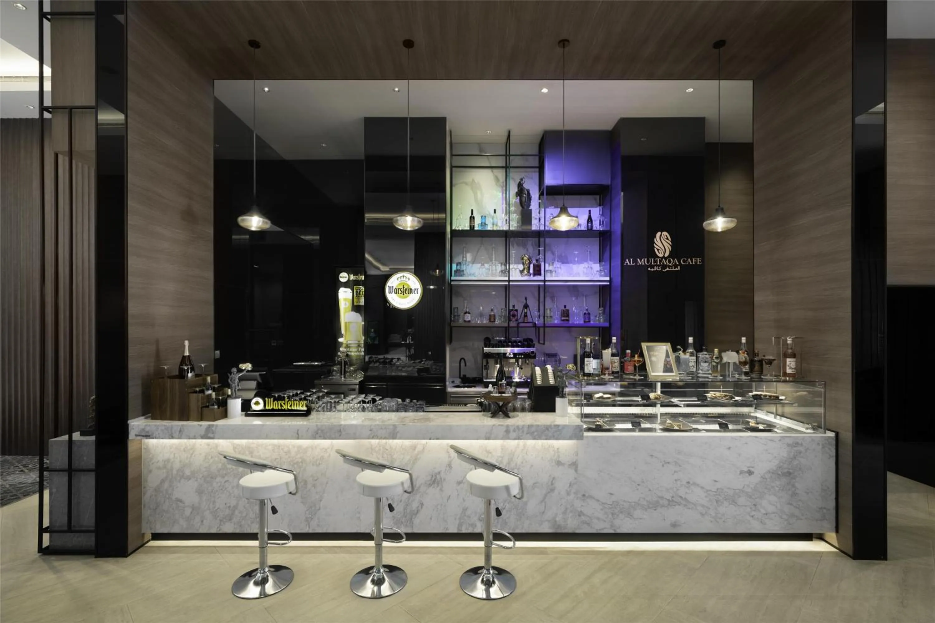 Lounge or bar in Radisson Blu Hotel, Riyadh Al Sahafa