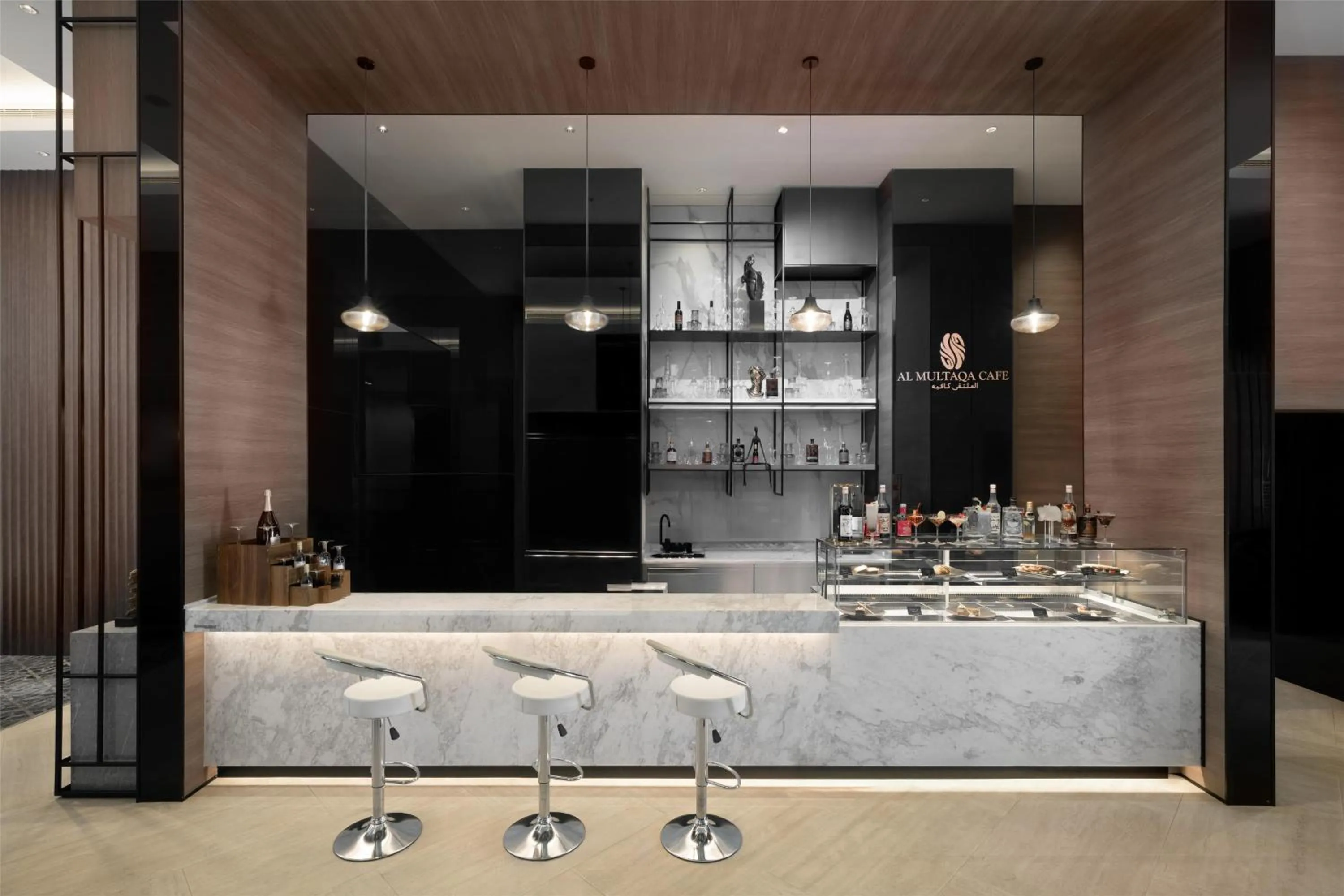 Lounge or bar in Radisson Blu Hotel, Riyadh Al Sahafa