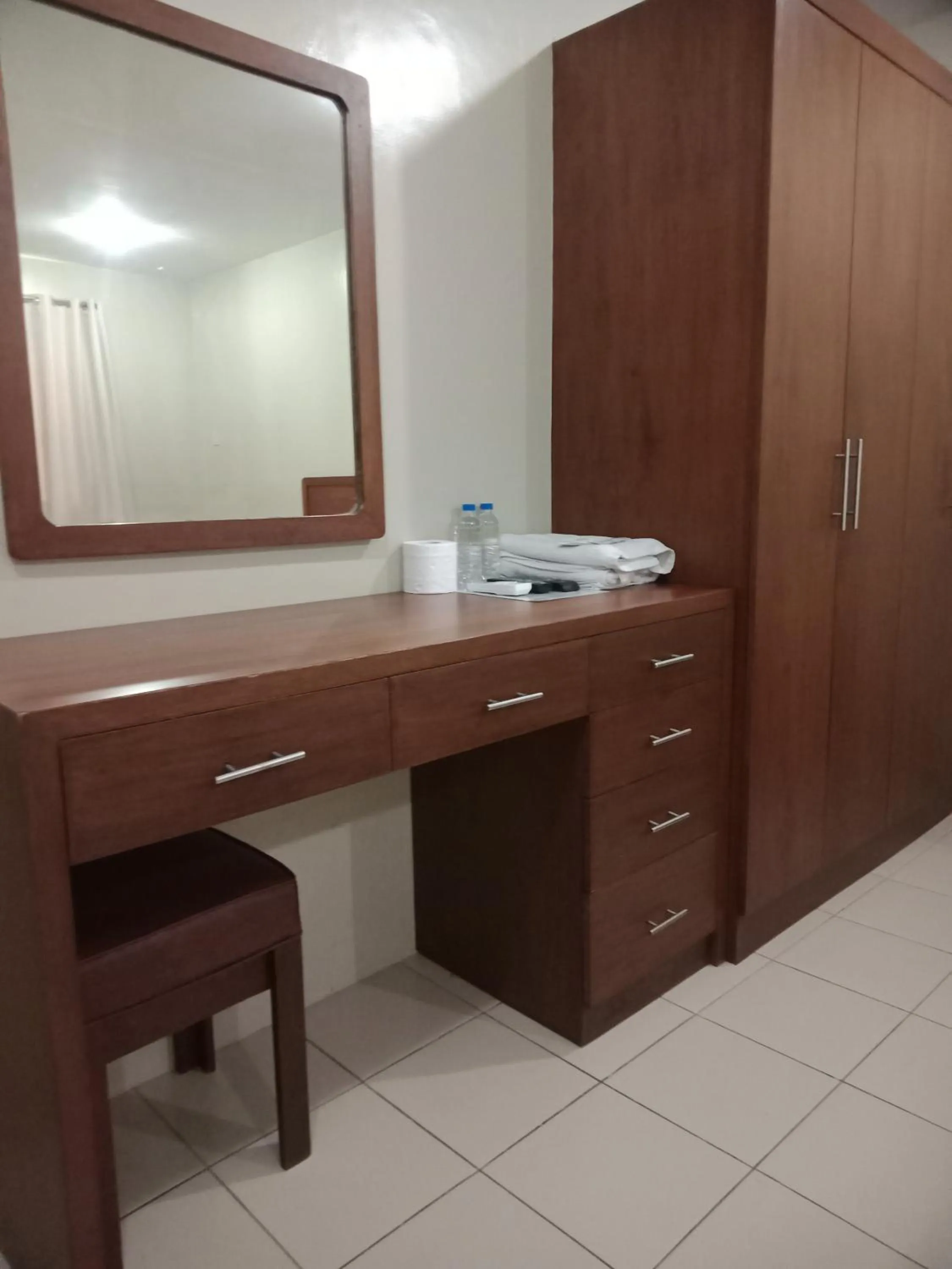 Joyce Apartelle San Juan