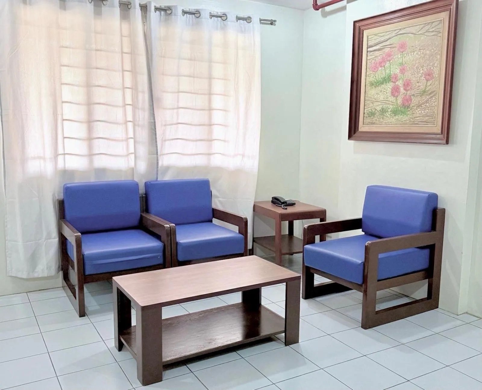 Living room in Joyce Apartelle San Juan