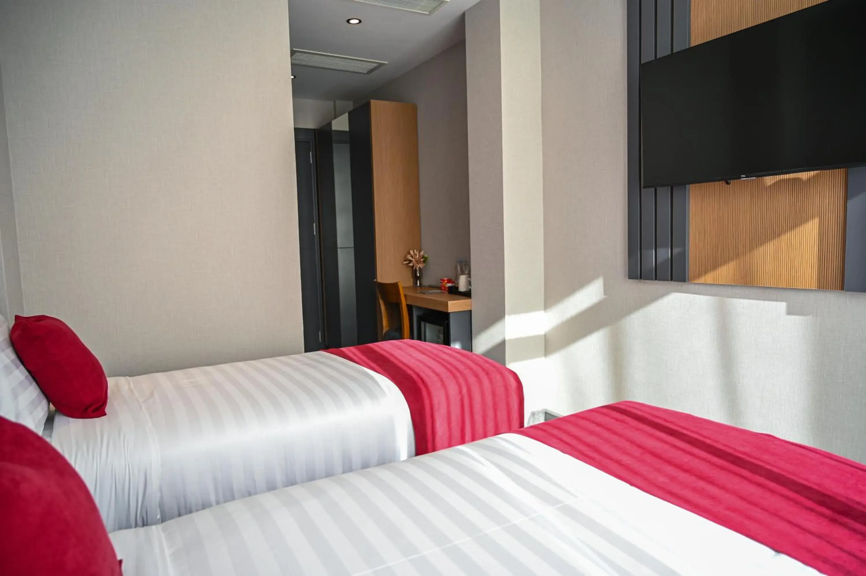 Standard Twin Room in Landmark Hotel Standard Twin Room in Landmark Hotel