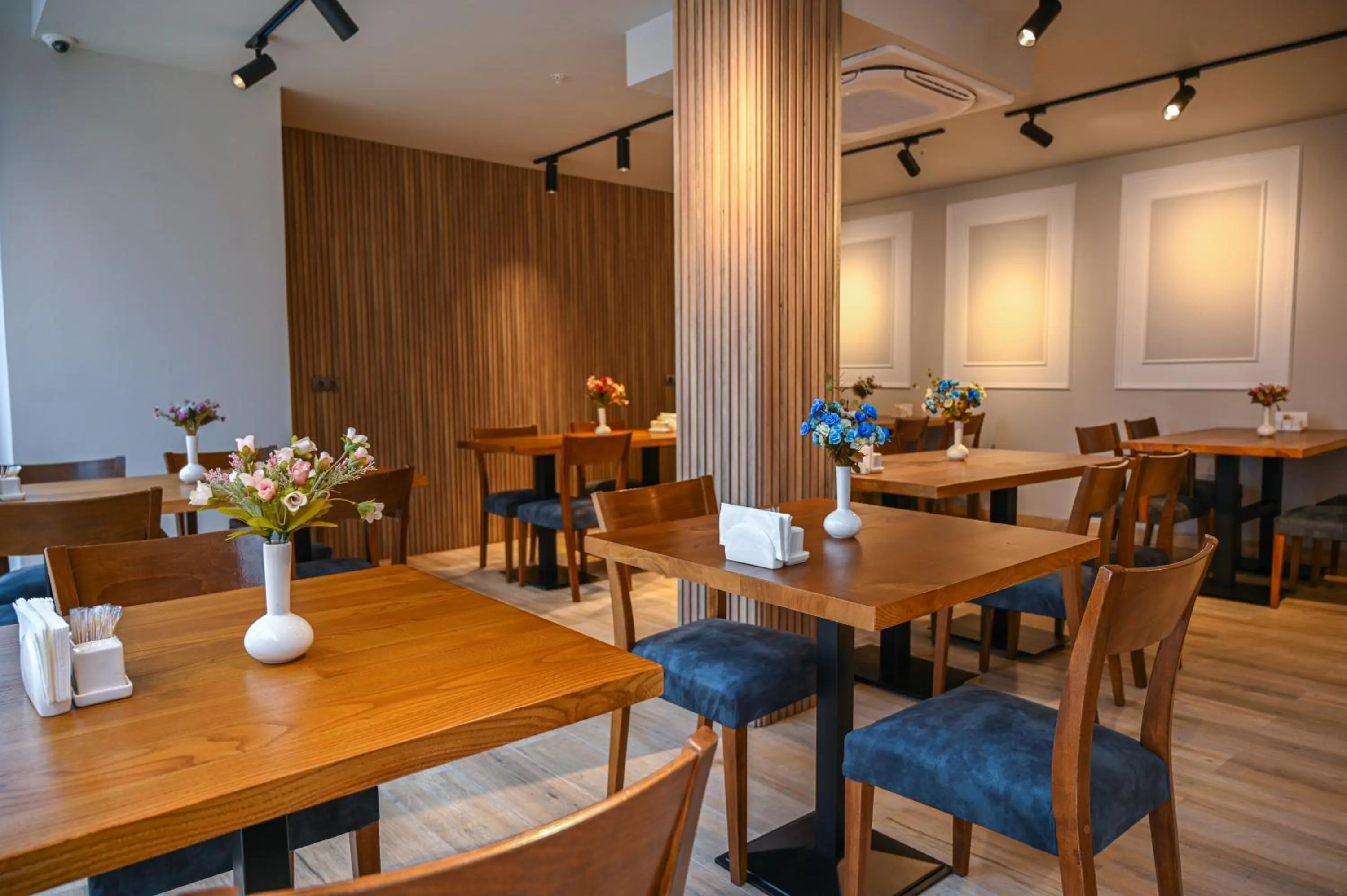 Breakfast in Landmark Hotel