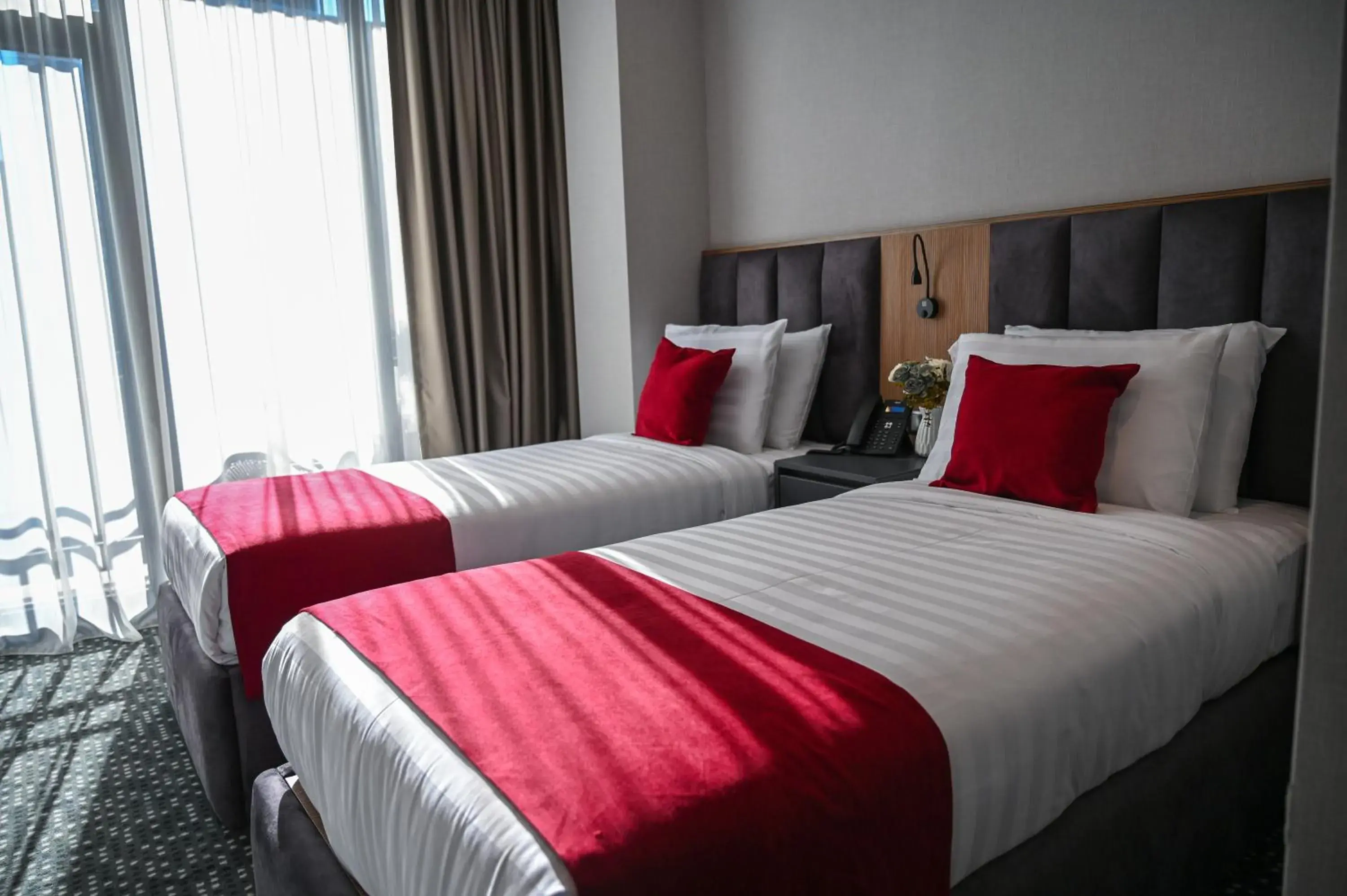 Standard Twin Room in Landmark Hotel Standard Twin Room in Landmark Hotel