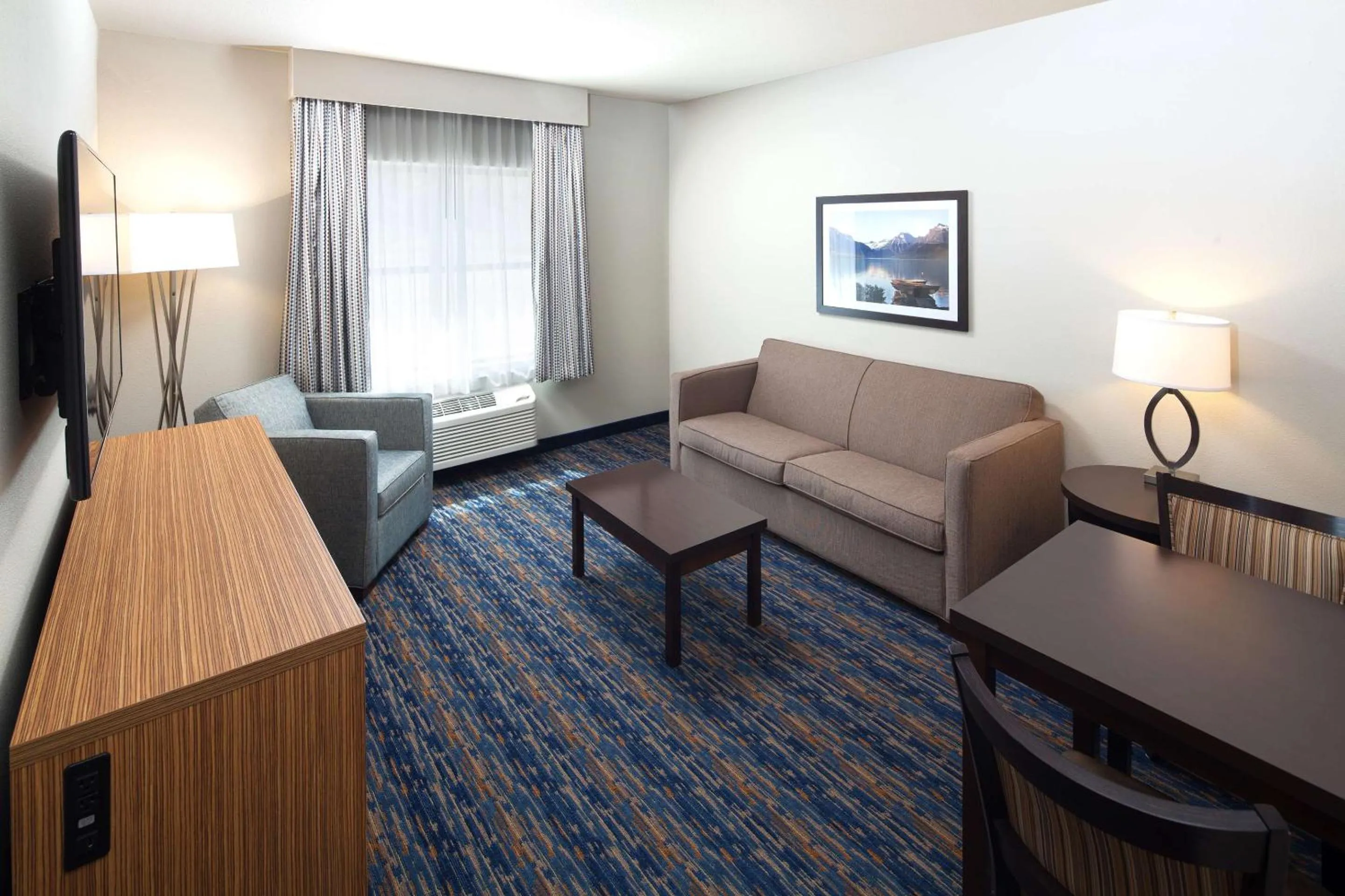 Living room in Red Lion Ridgewater Inn & Suites Polson