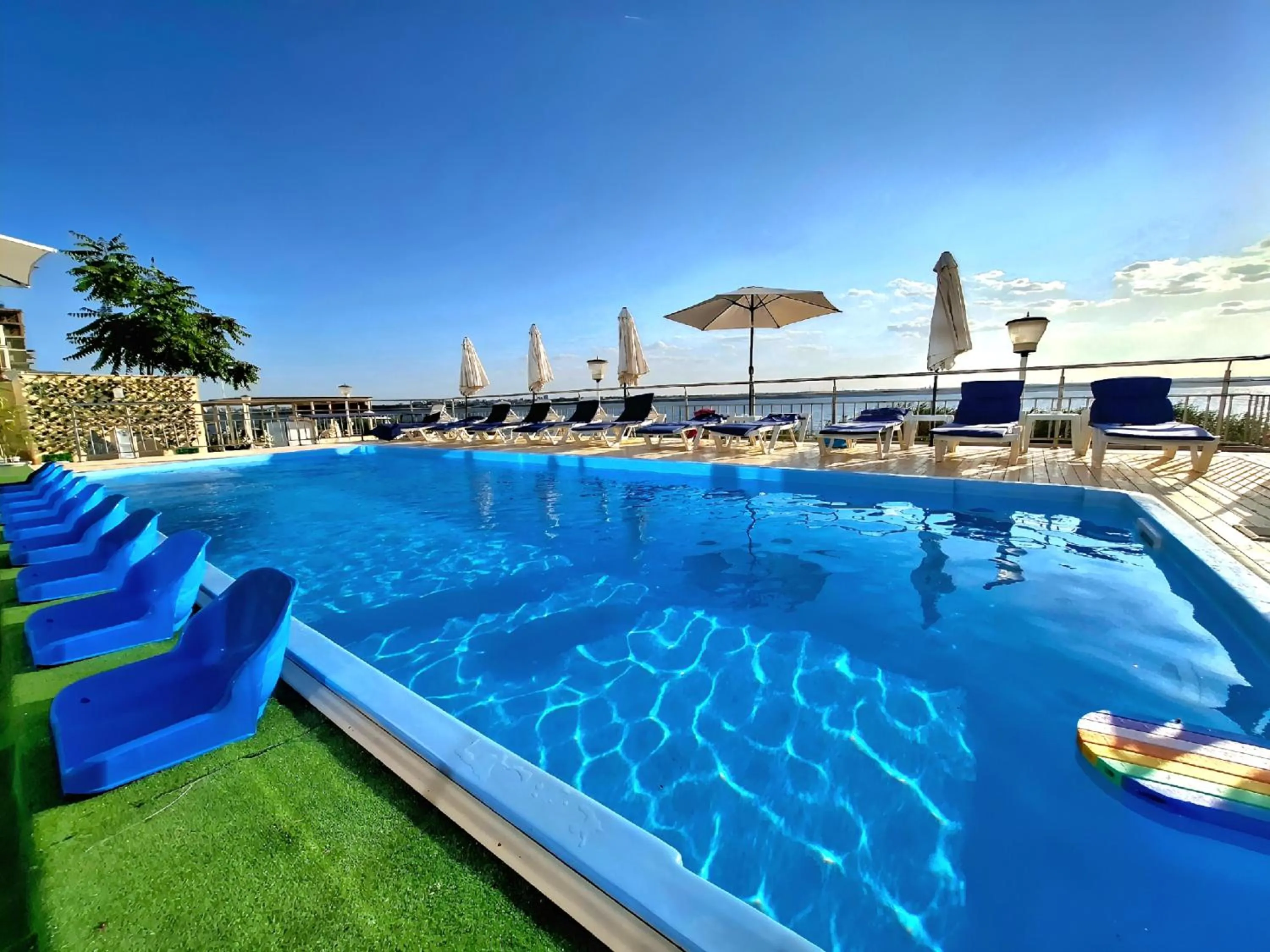 Swimming pool in Hotel Scandinavia