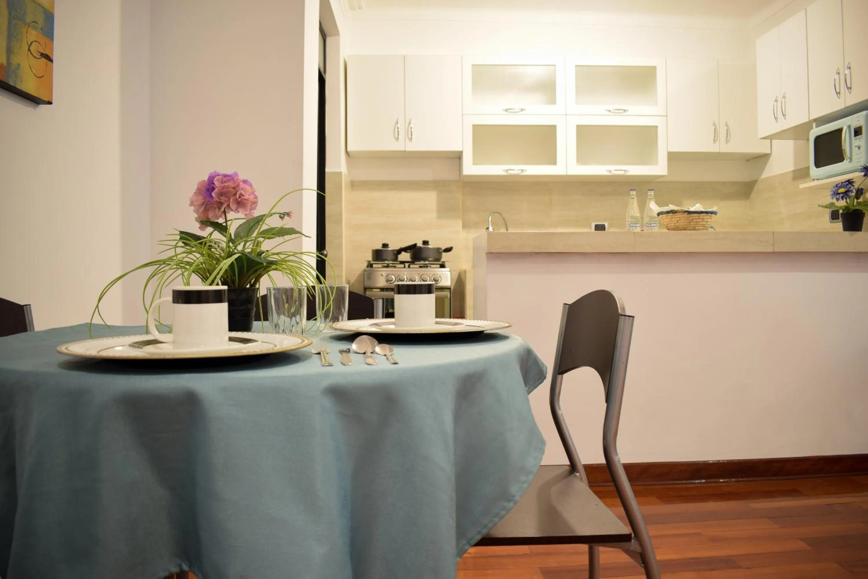 Dining area in RHOUSE Cusco