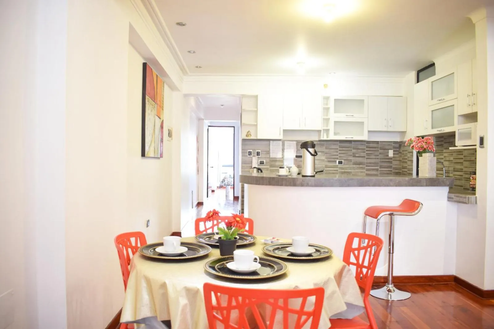 Kitchen or kitchenette in RHOUSE Cusco