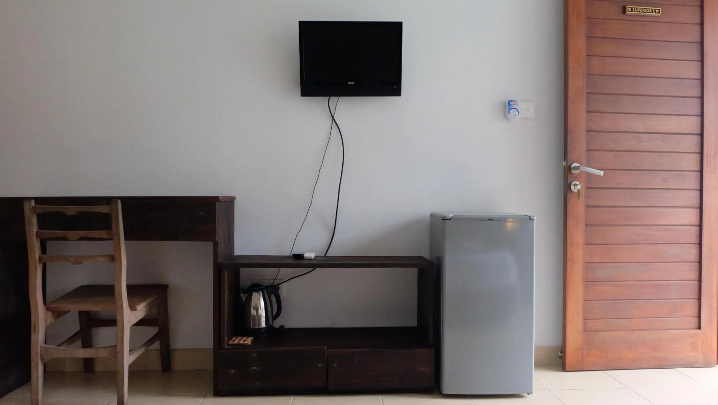 TV and multimedia in Semarandana Bedrooms and Pool