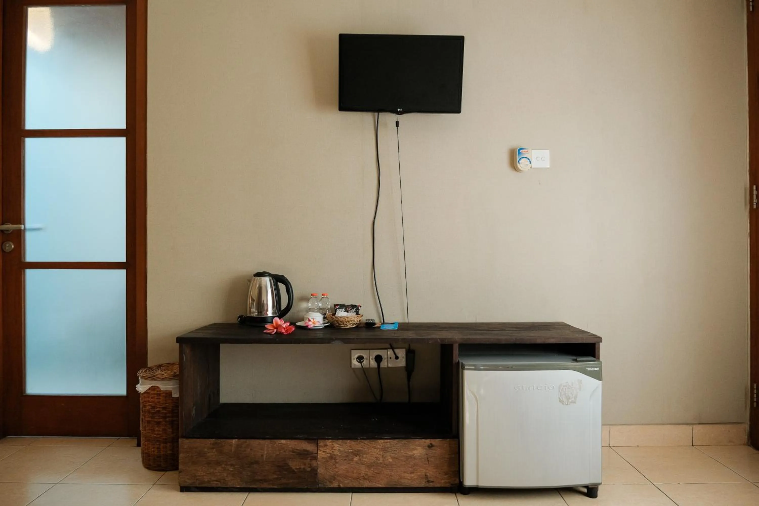 TV and multimedia in Semarandana Bedrooms and Pool