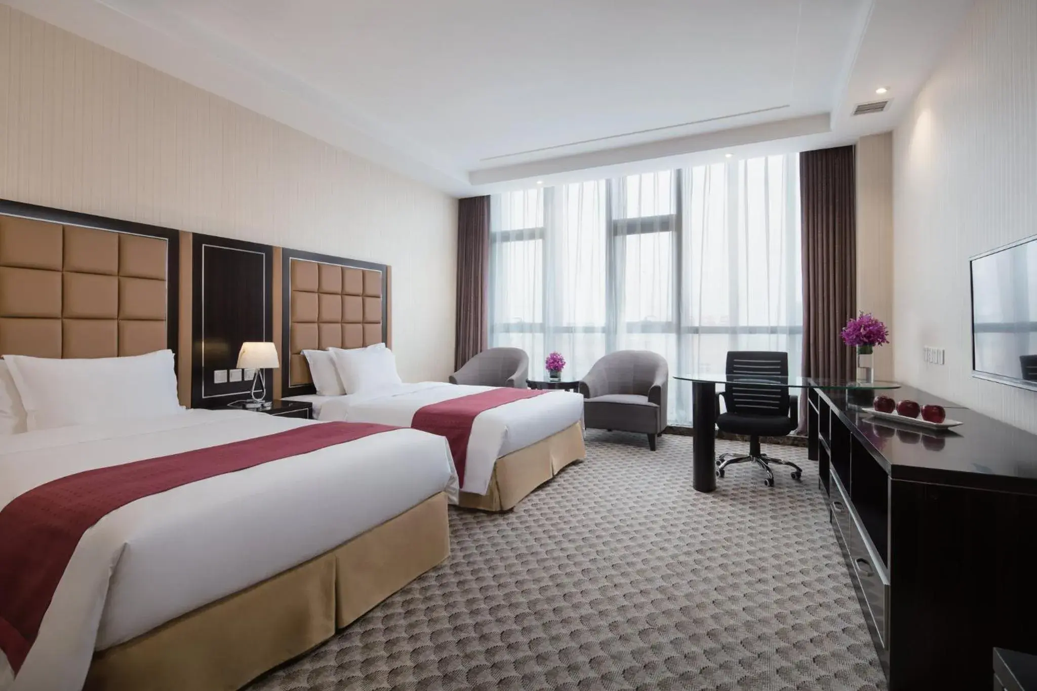 Standard Twin Room in Holiday Inn Beijing Airport Zone, an IHG Hotel Standard Twin Room in Holiday Inn Beijing Airport Zone, an IHG Hotel