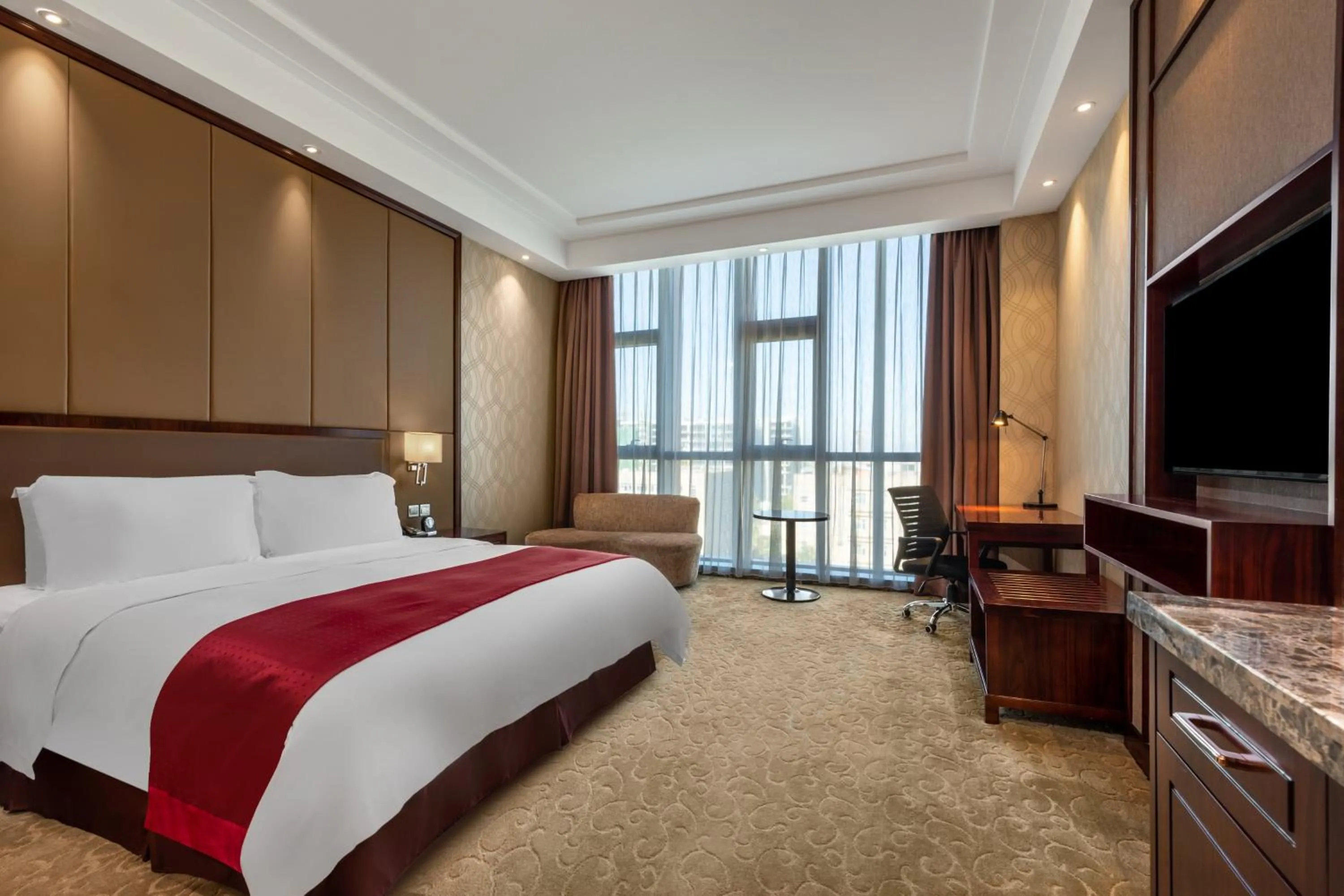 Photo of the whole room, Bed in Holiday Inn Beijing Airport Zone by IHG