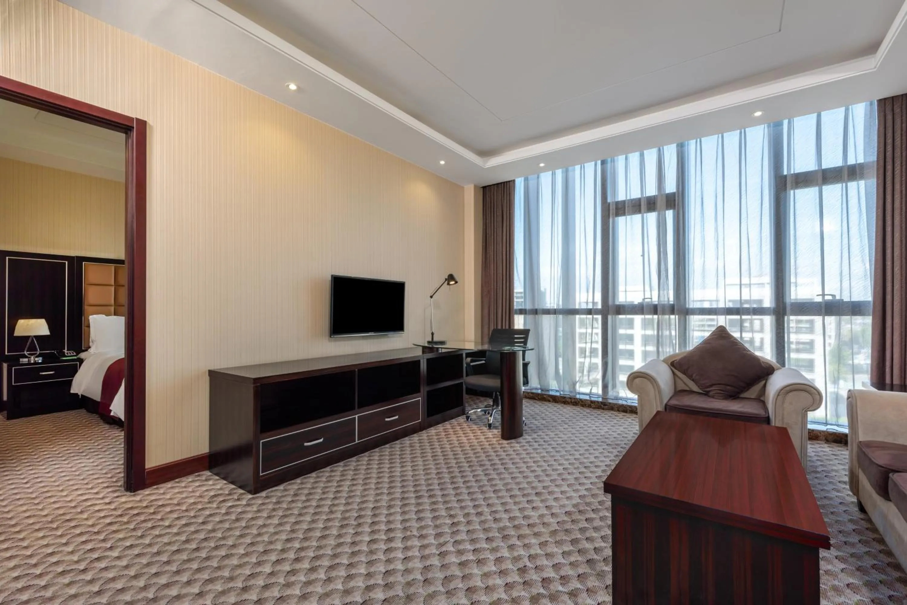 Photo of the whole room, Bed in Holiday Inn Beijing Airport Zone by IHG