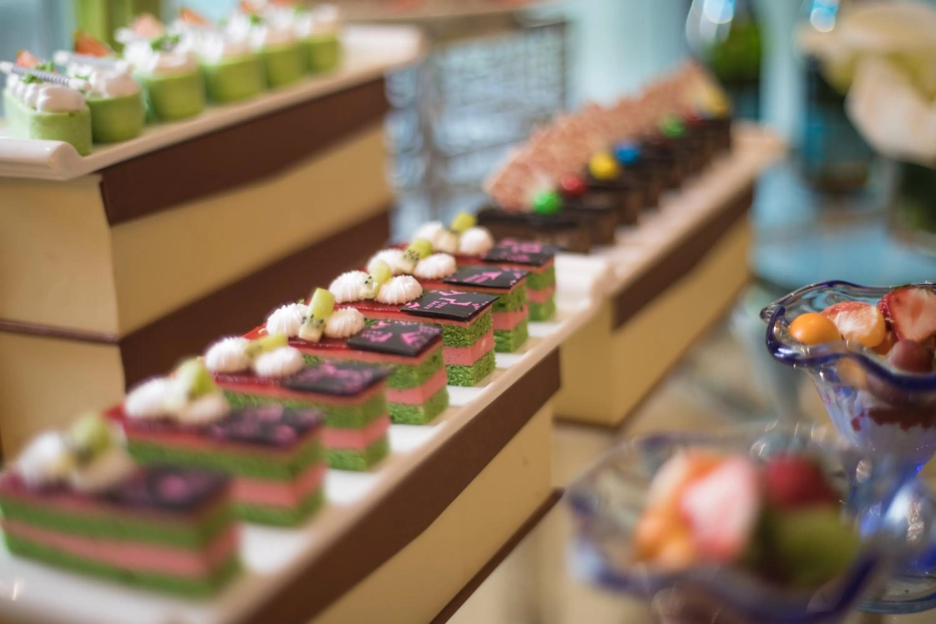 Restaurant/places to eat in Holiday Inn Beijing Airport Zone by IHG