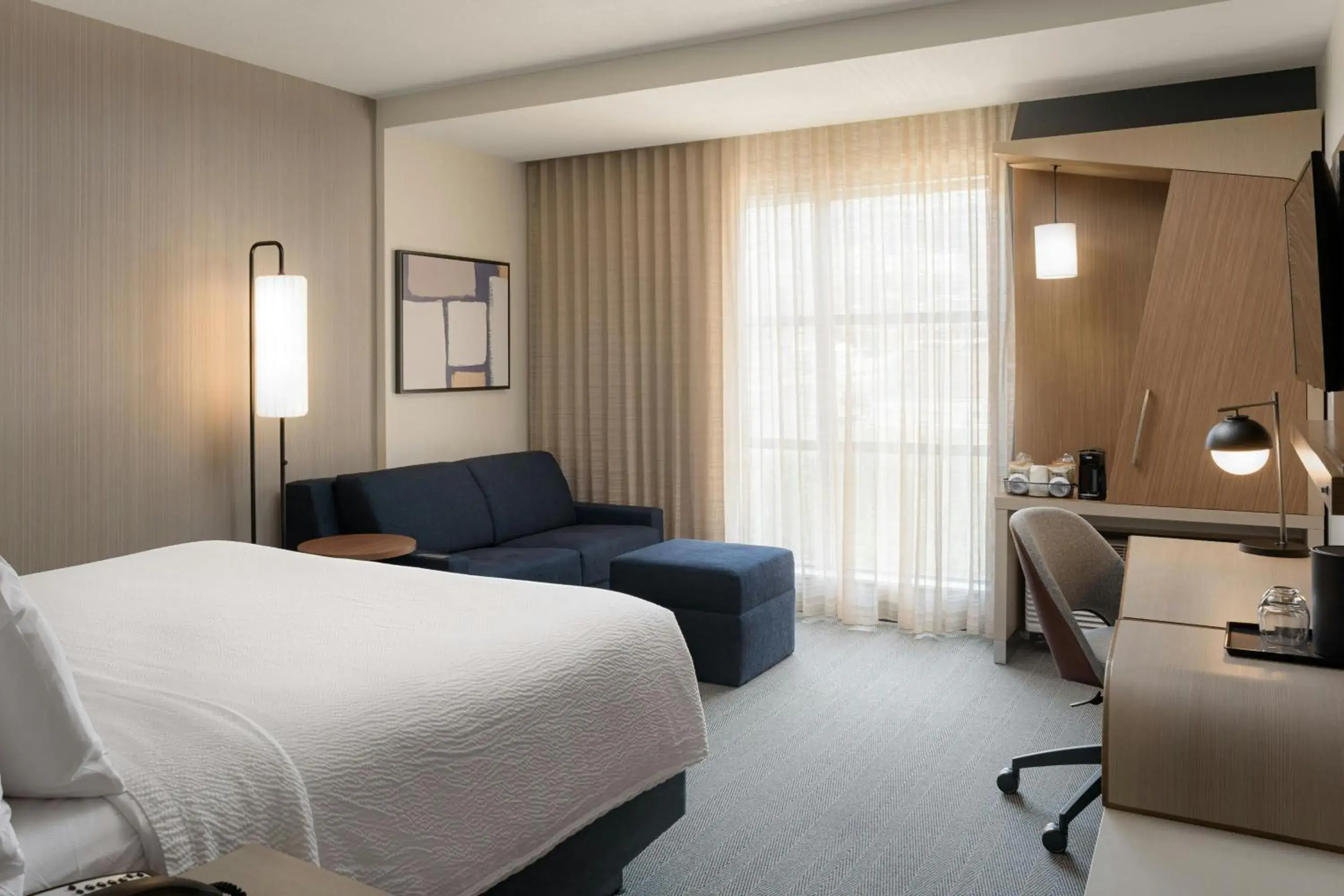 King Room in Courtyard by Marriott Gatlinburg Downtown King Room in Courtyard by Marriott Gatlinburg Downtown