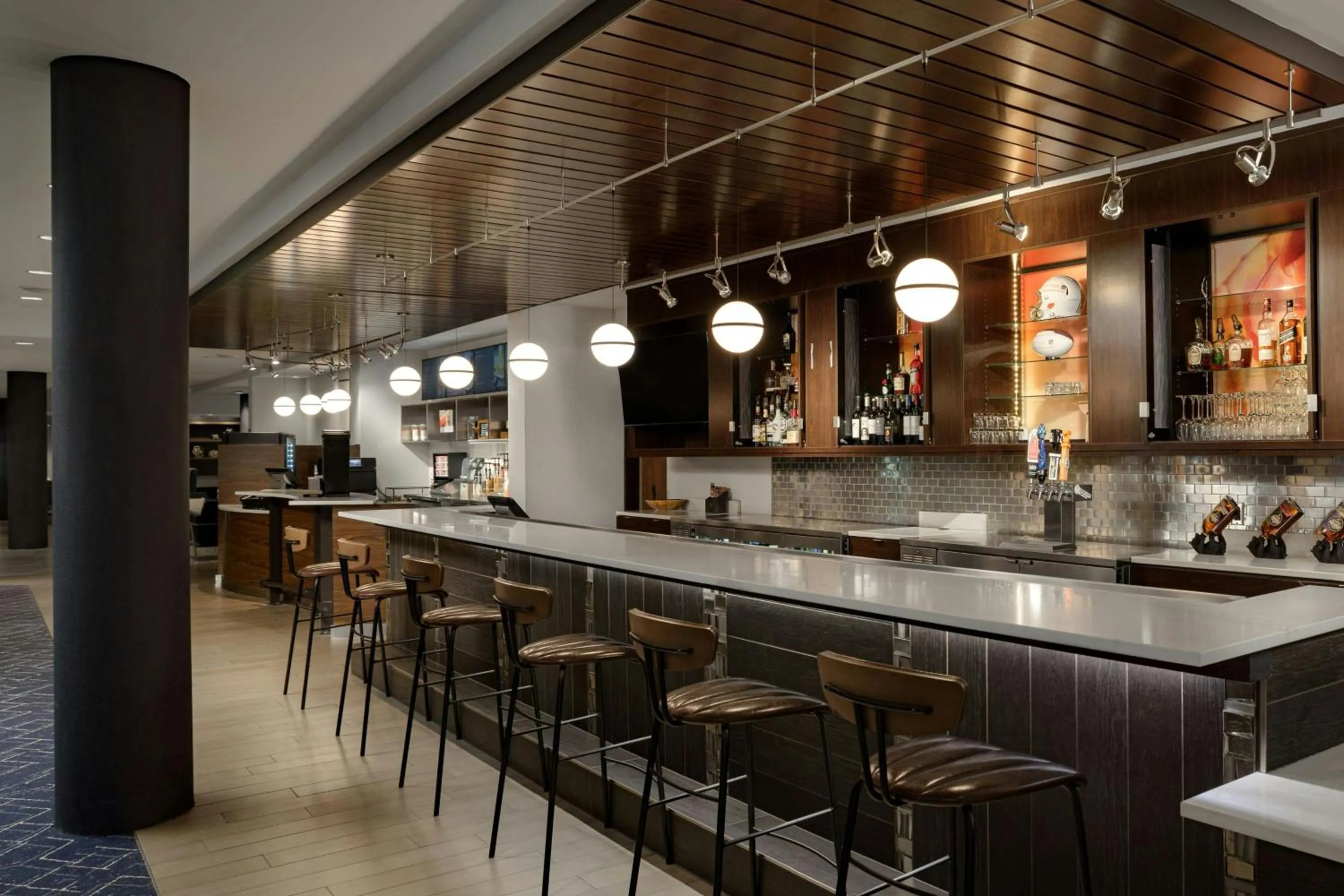 Lounge or bar in Courtyard by Marriott Gatlinburg Downtown