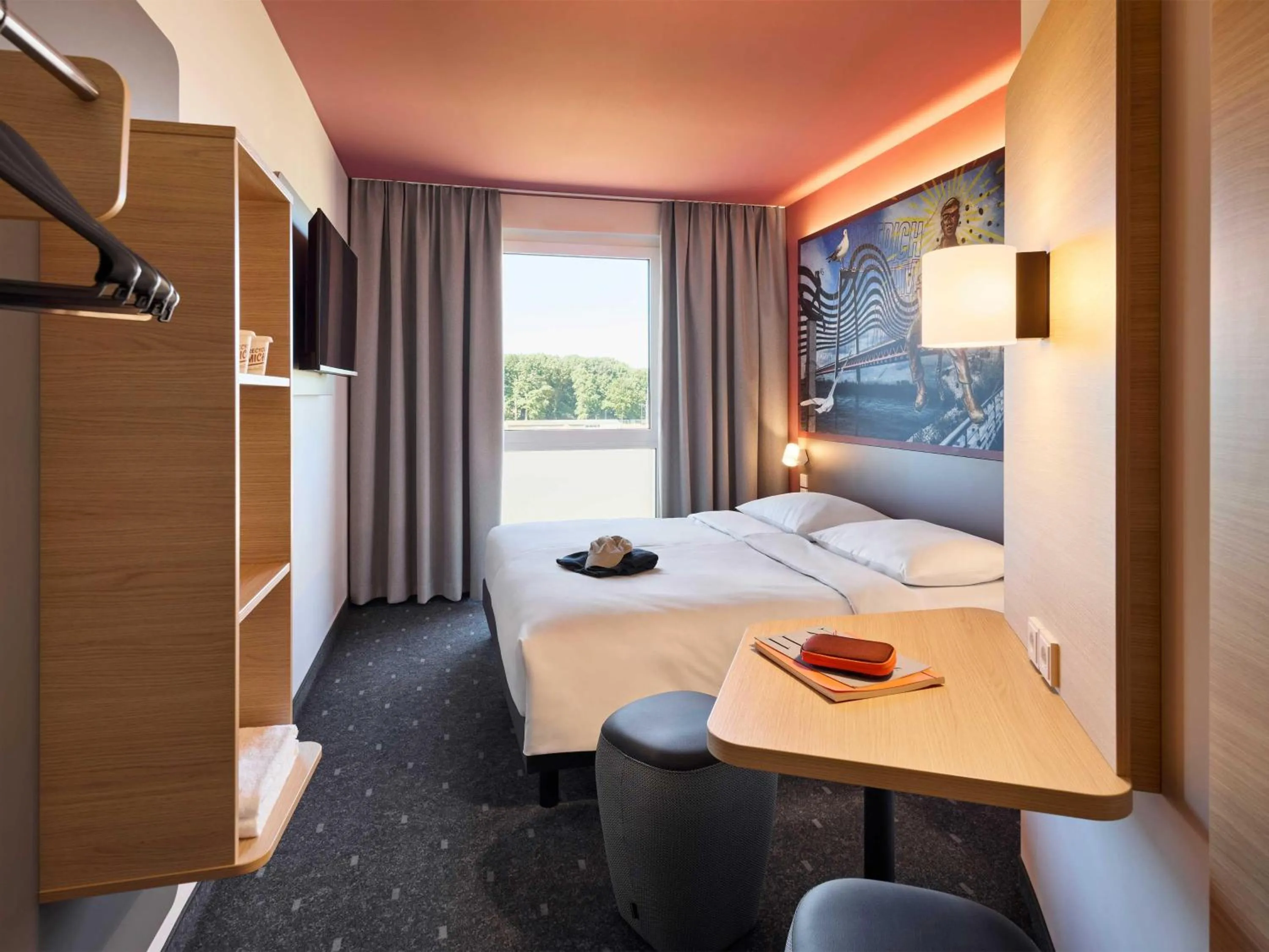 Photo of the whole room, Bed in B&B HOTEL Emmerich