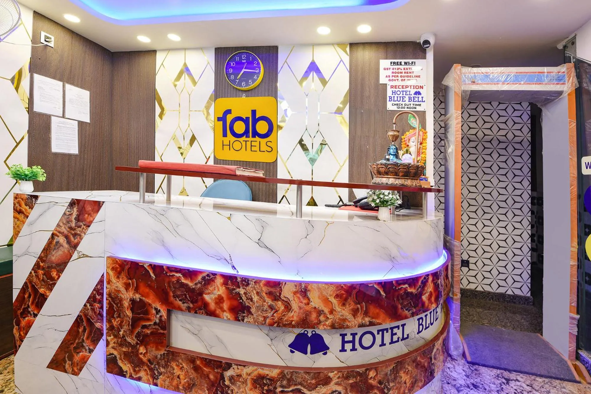 Lobby or reception in Via Blue Bell