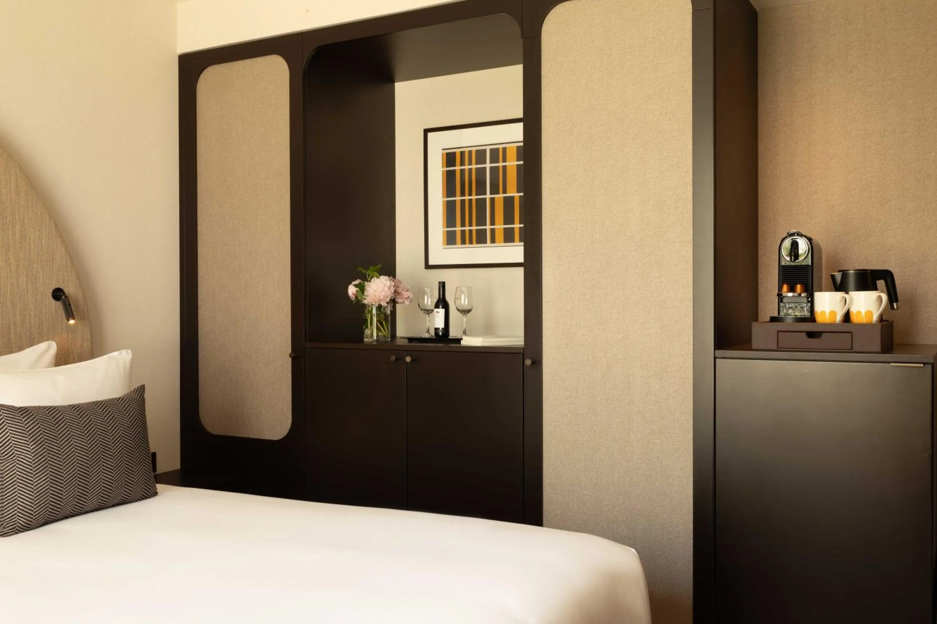 Bedroom, Bed in Belinda Hôtel & Spa