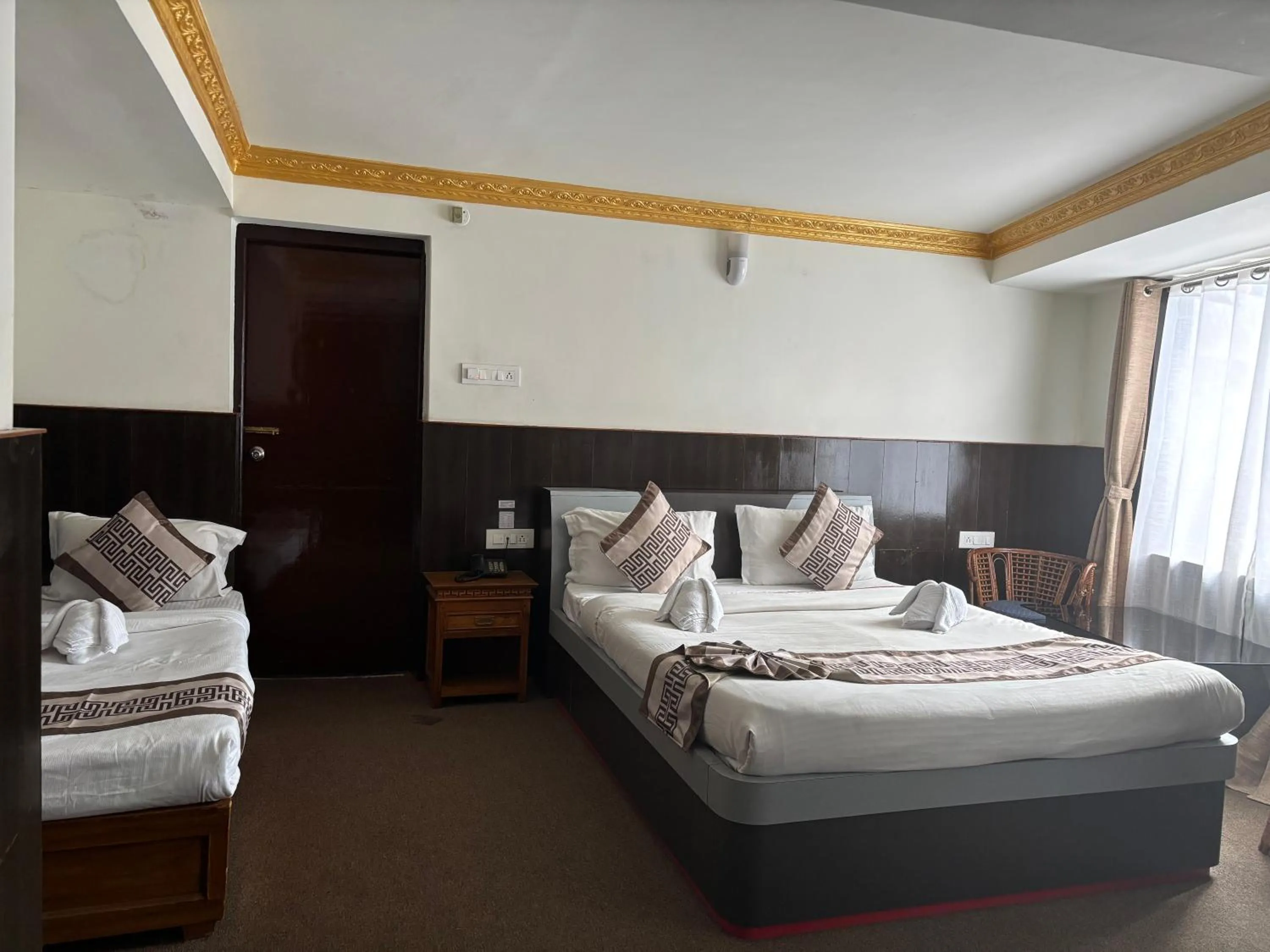 Bedroom, Bed in Hotel KASTURI PALACE & RESTAURANT DARJEELING