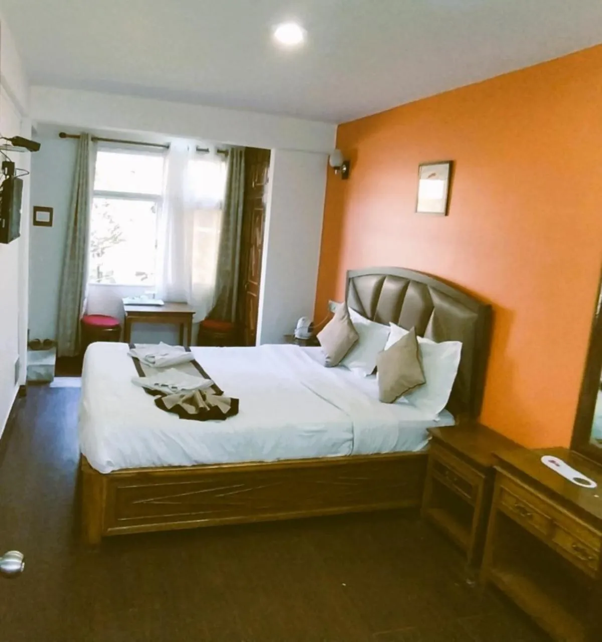 Bed in Hotel KASTURI PALACE & RESTAURANT DARJEELING