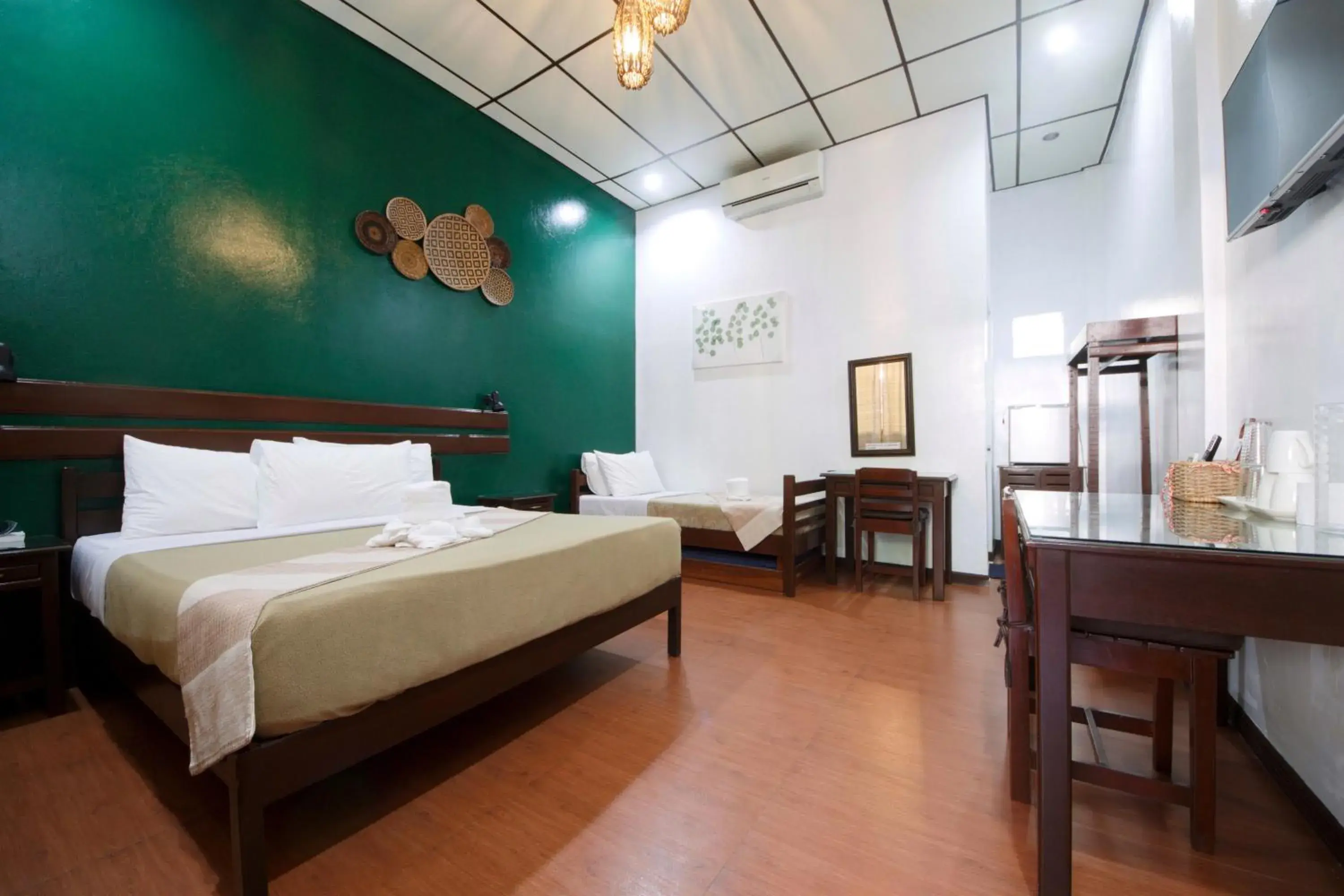 Superior Queen Room - single occupancy in Ala Amid Bed and Breakfast Superior Queen Room - single occupancy in Ala Amid Bed and Breakfast