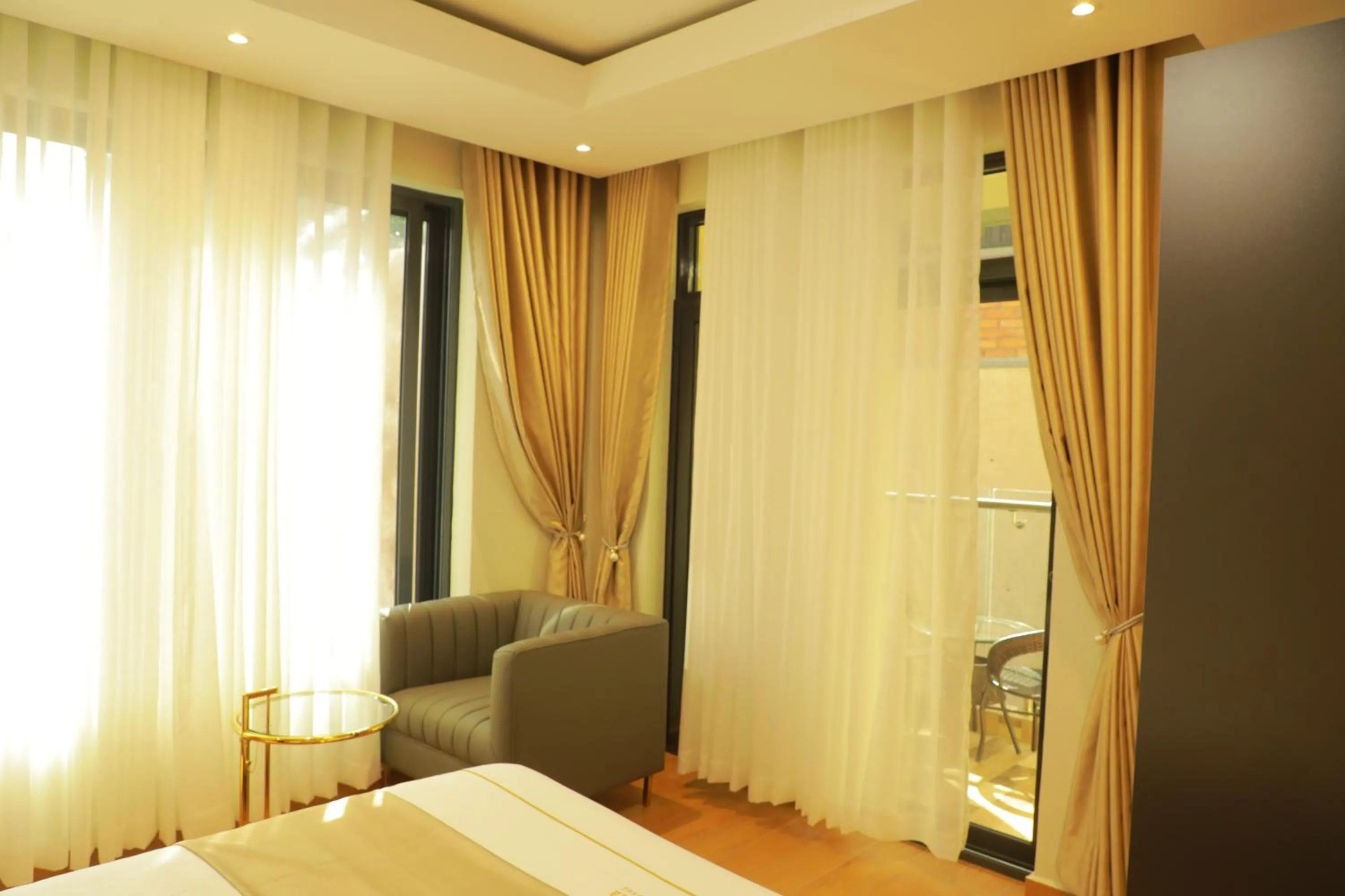 Bed in Victory Villa Apartment hotel