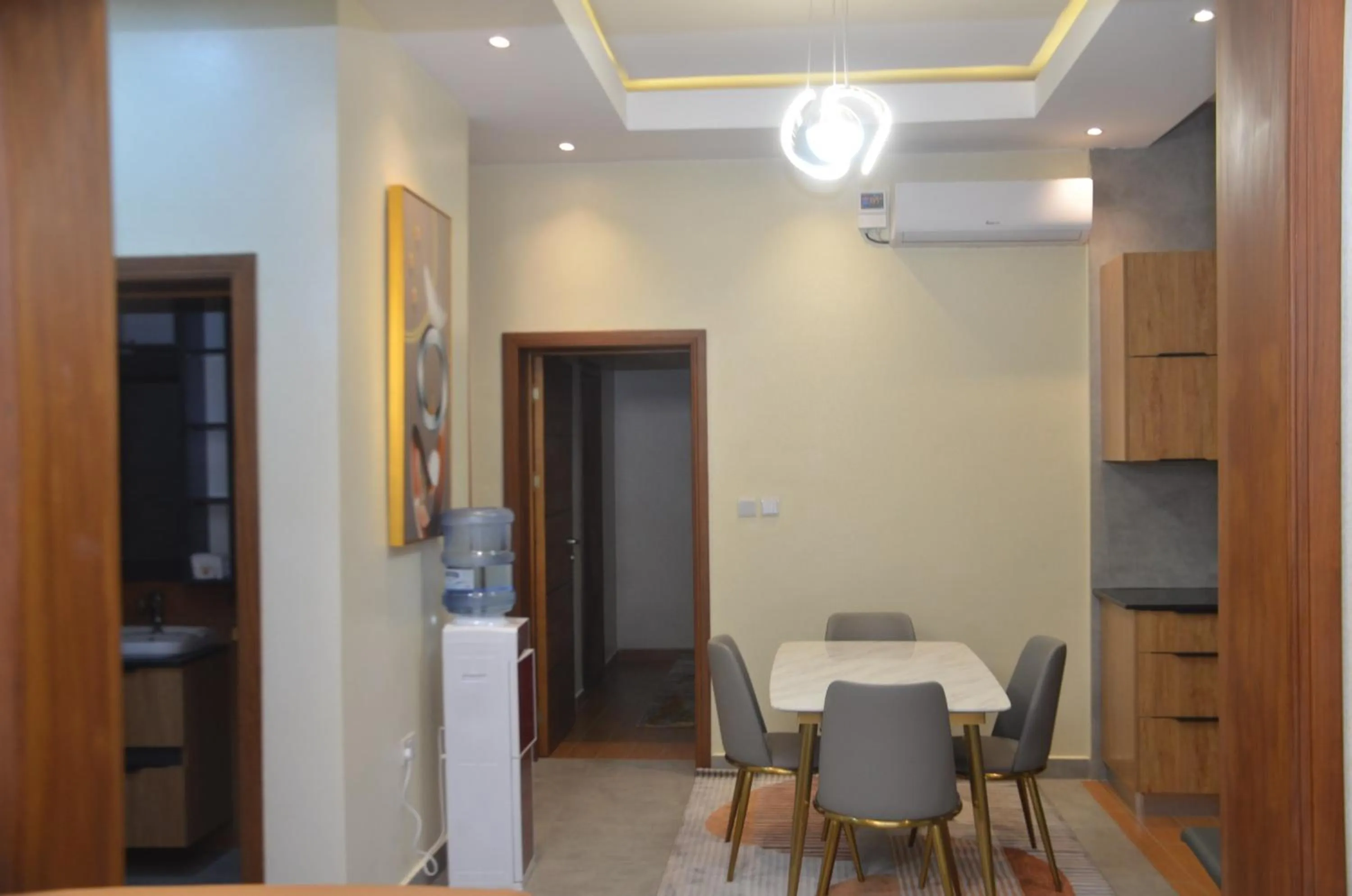 Dining area in Victory Villa Apartment hotel