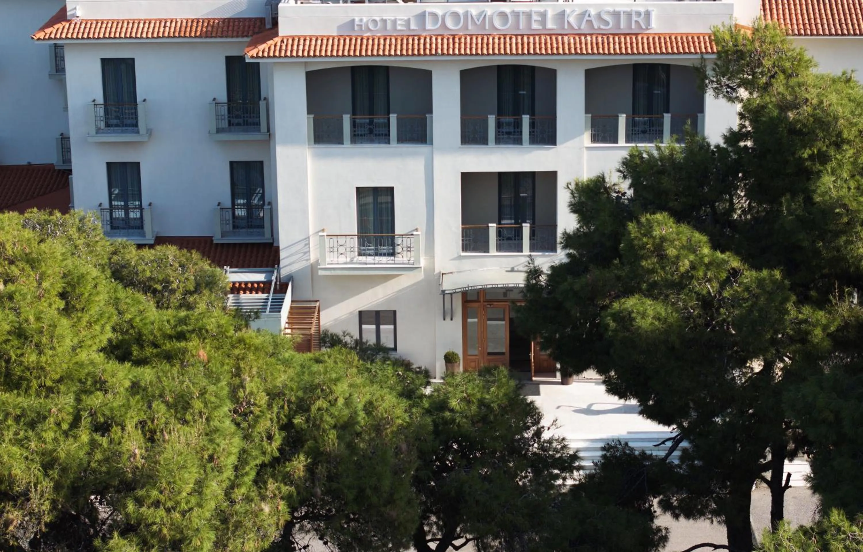 Property building in Domotel Kastri