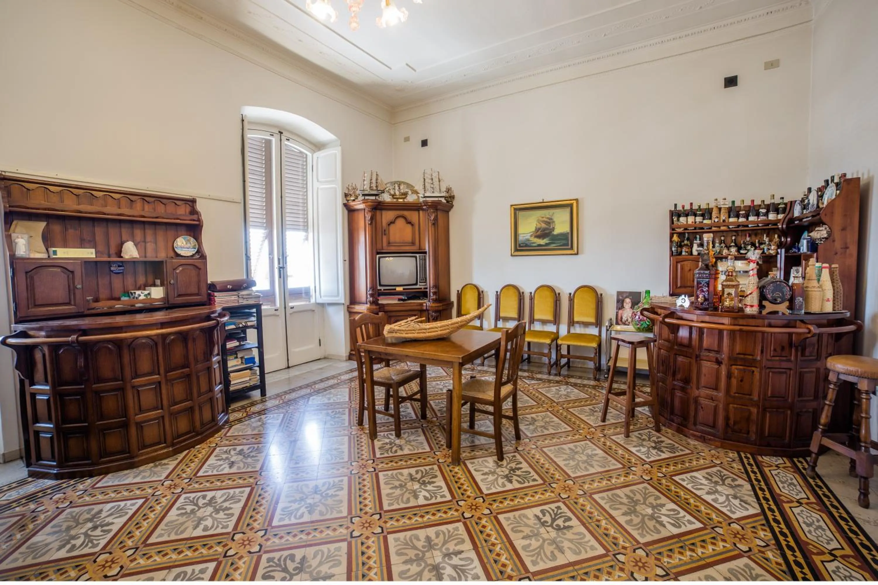 Communal lounge/ TV room in Hotel AeR BJ Vittoria