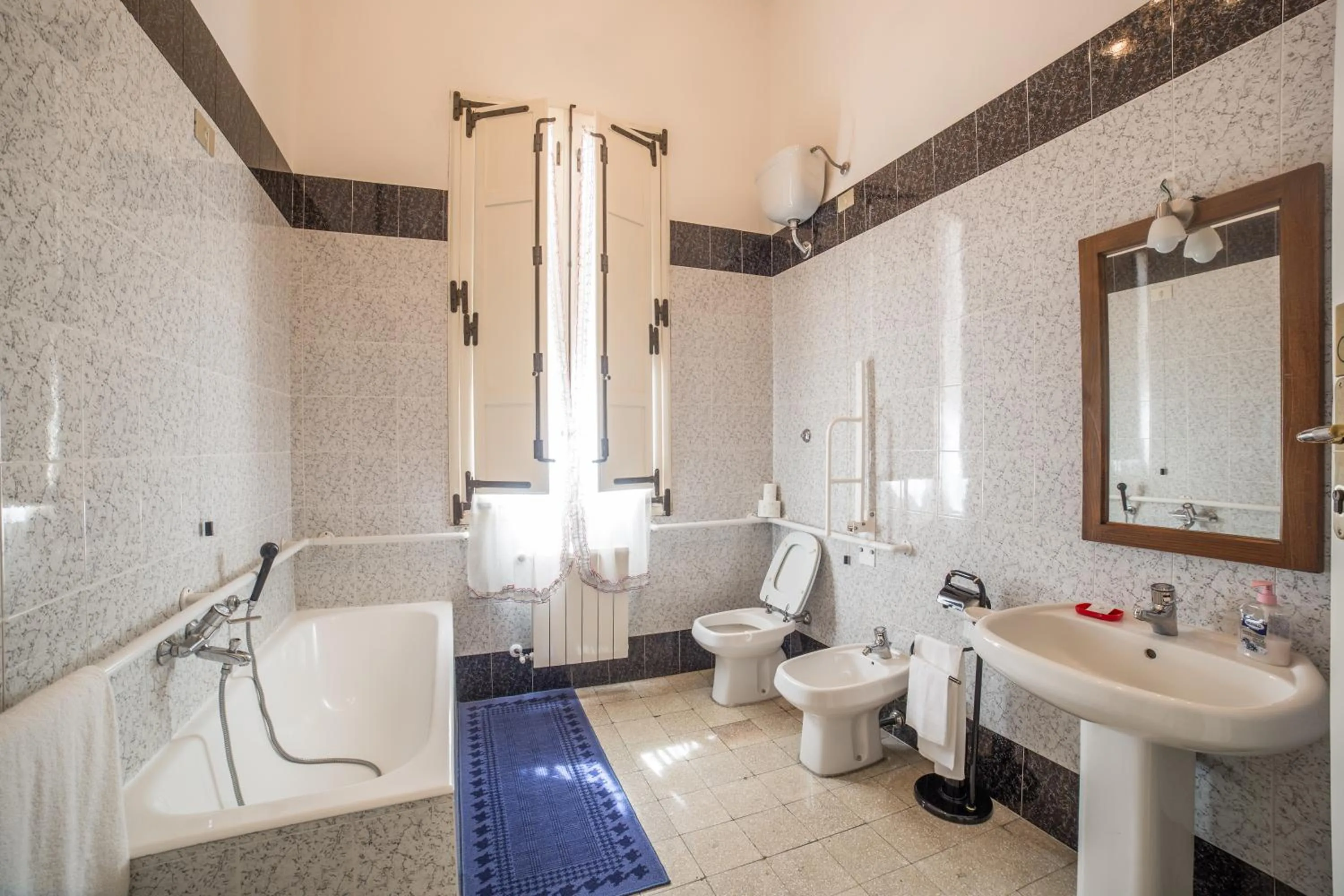 Bathroom in Hotel AeR BJ Vittoria