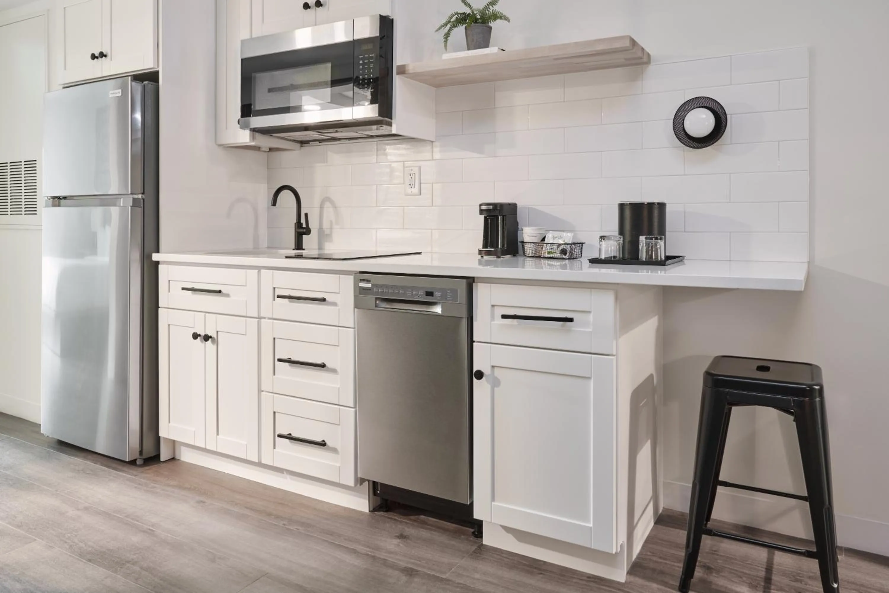 Kitchen or kitchenette in Hive House