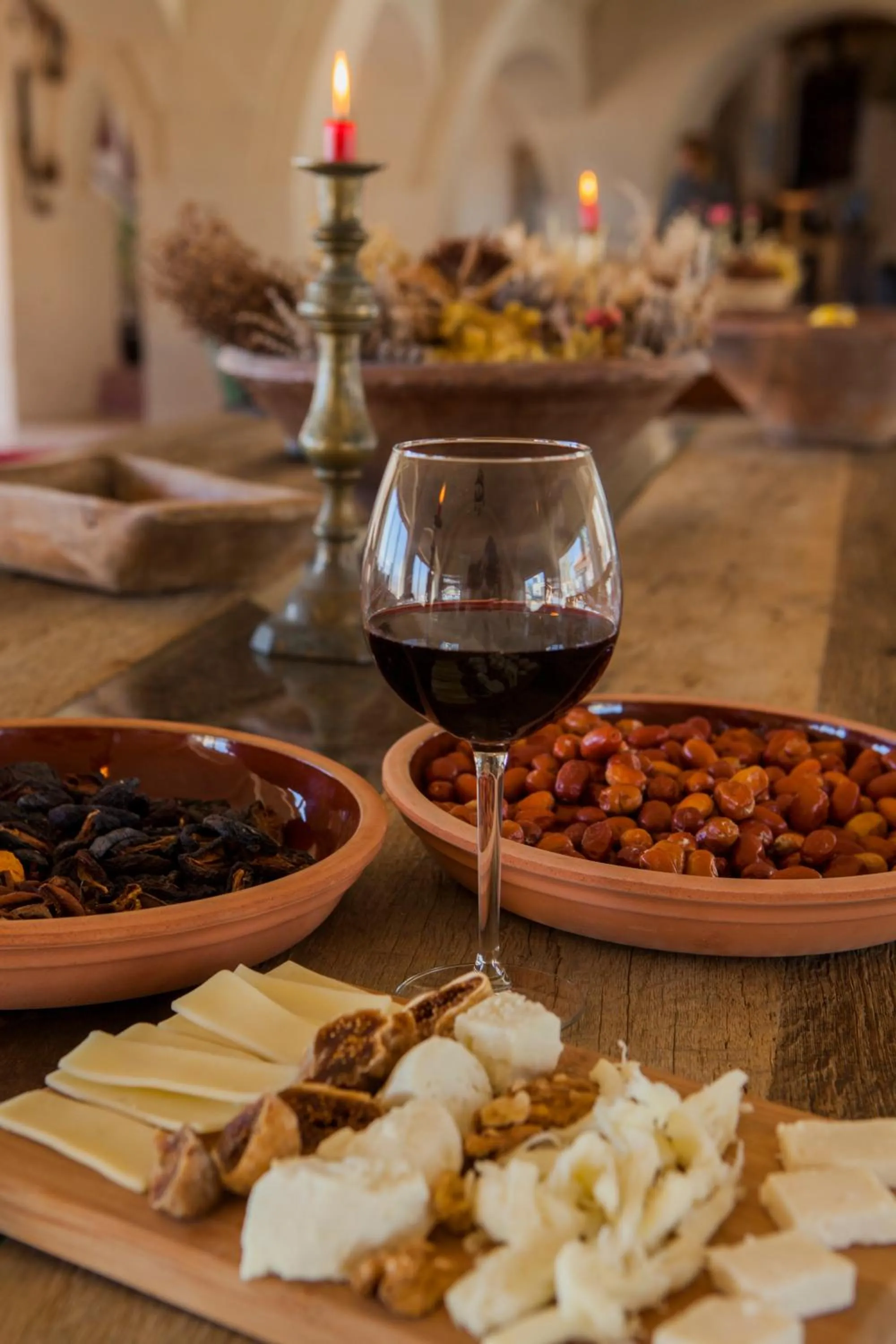 Restaurant/places to eat in Kistar Cave Hotel