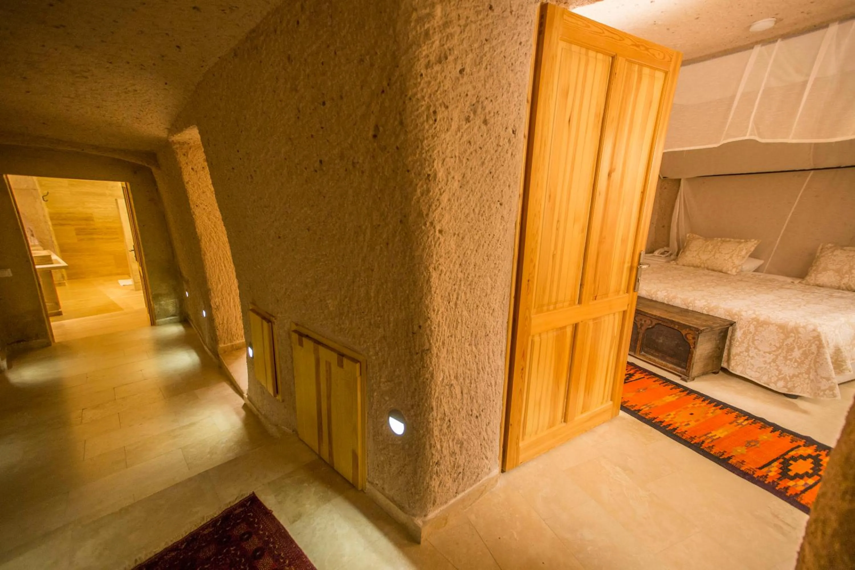 City view, Bed in Kistar Cave Hotel