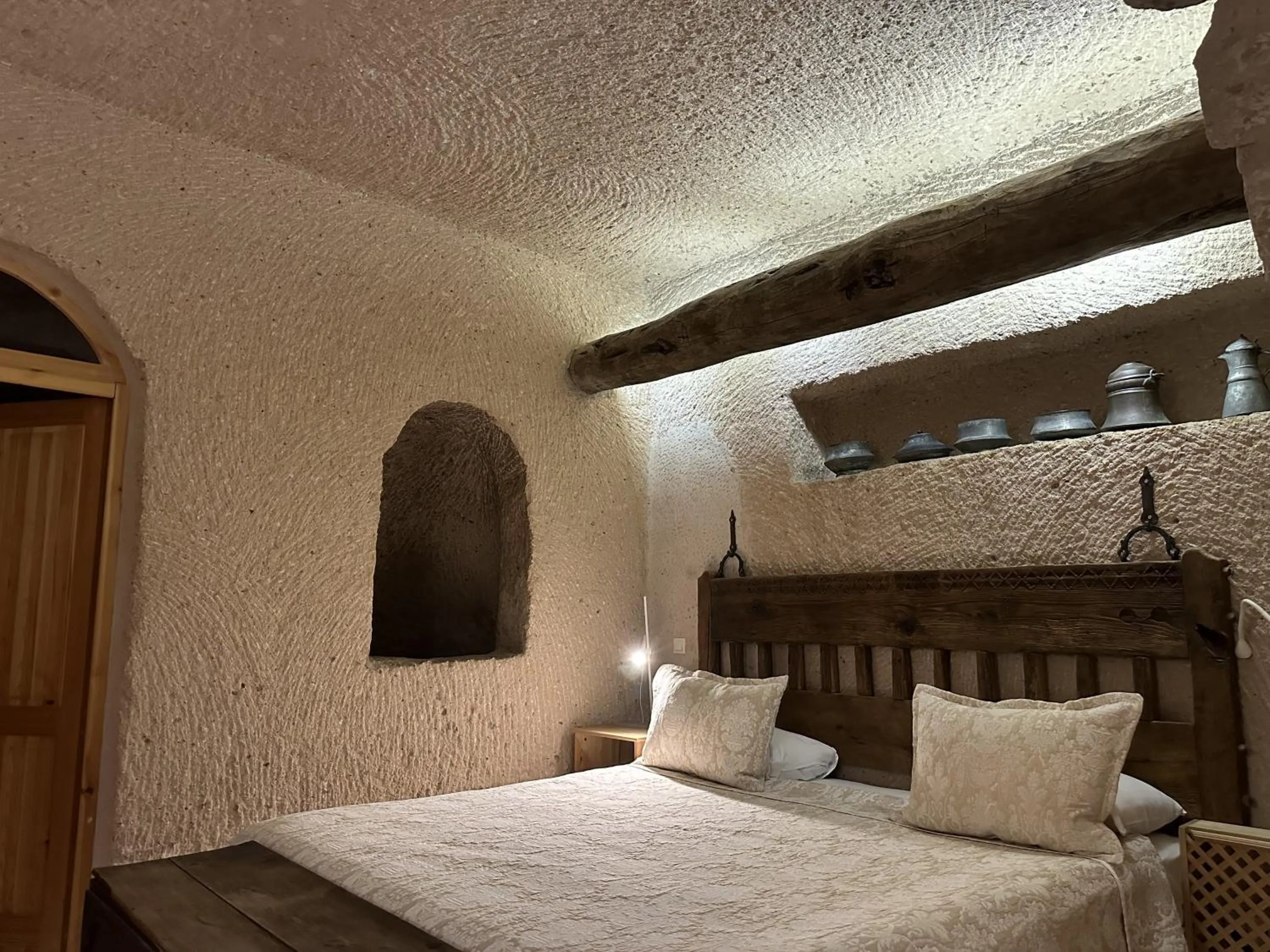 Bed in Kistar Cave Hotel