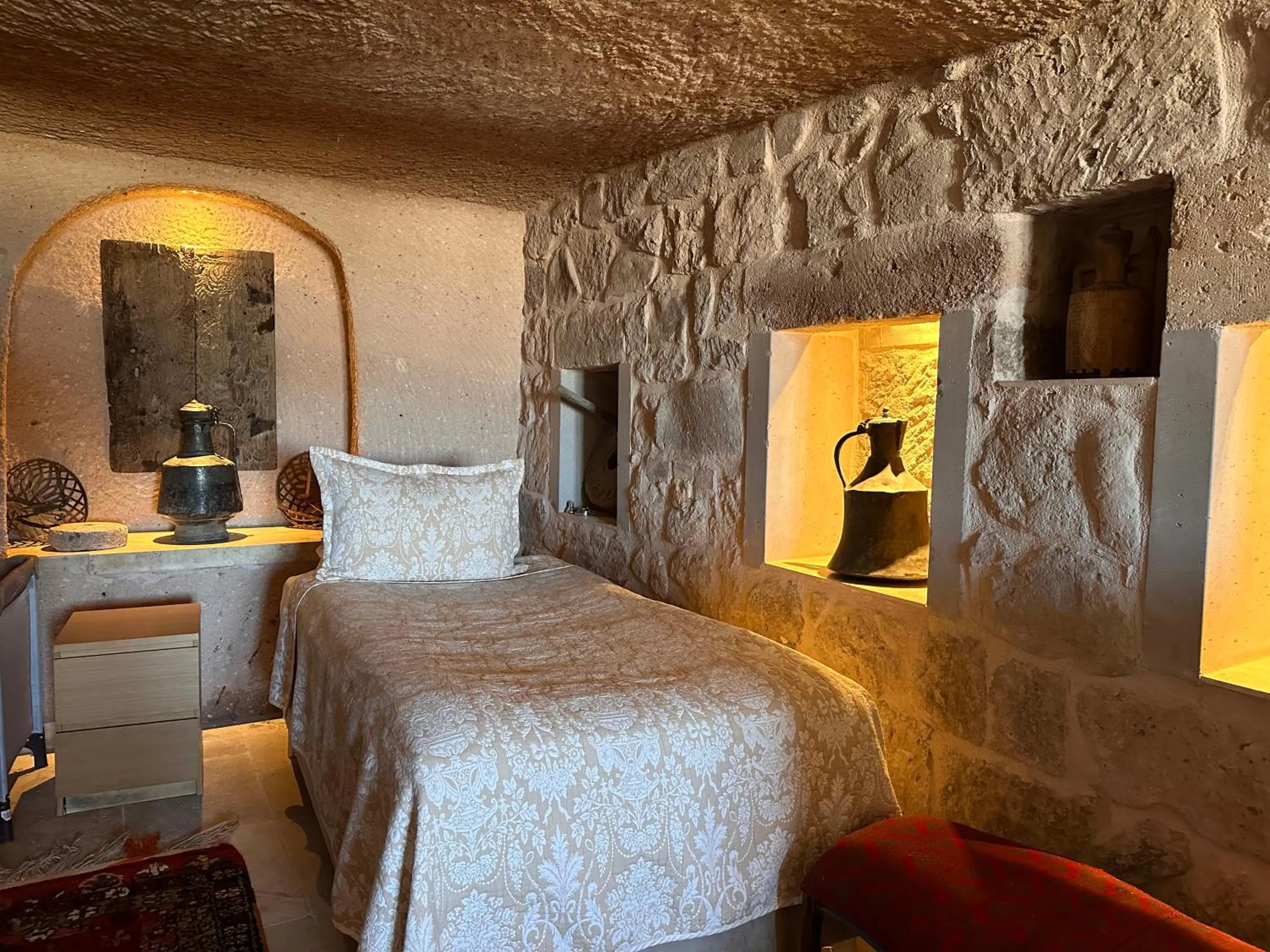 Bed in Kistar Cave Hotel