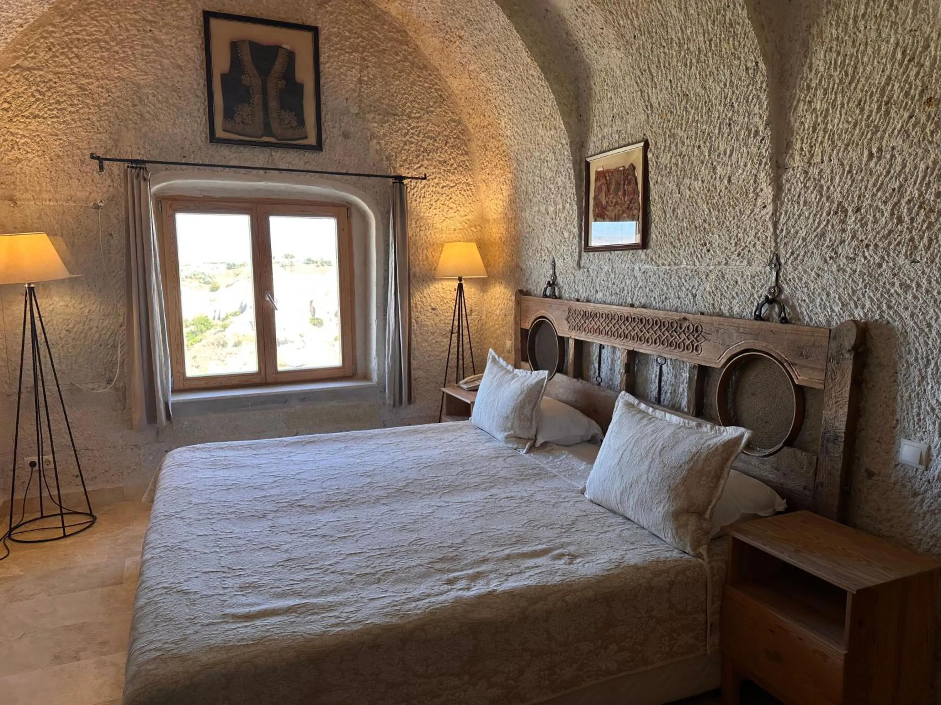 Bed in Kistar Cave Hotel