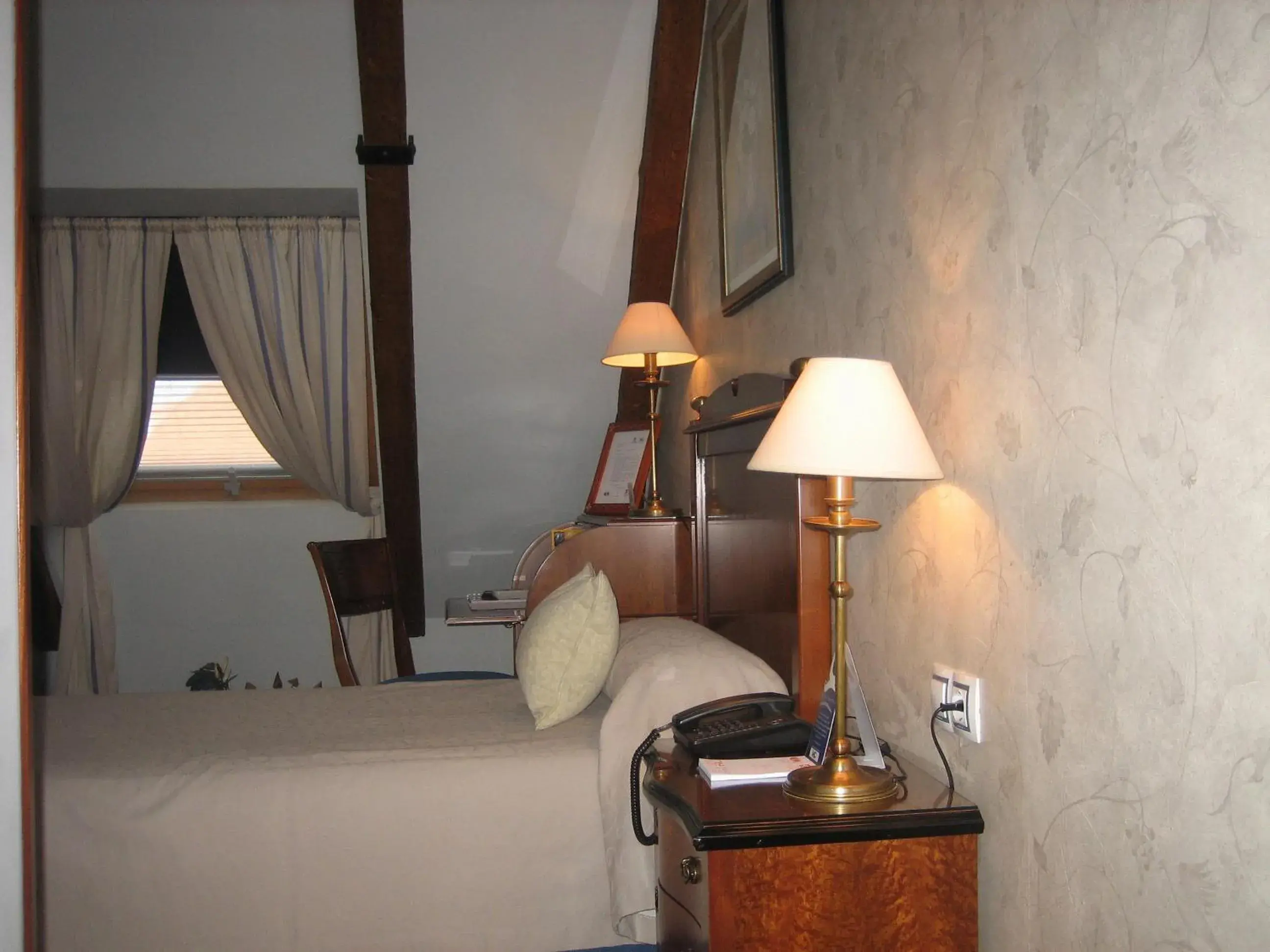 Single Room in Hotel Santiago Single Room in Hotel Santiago