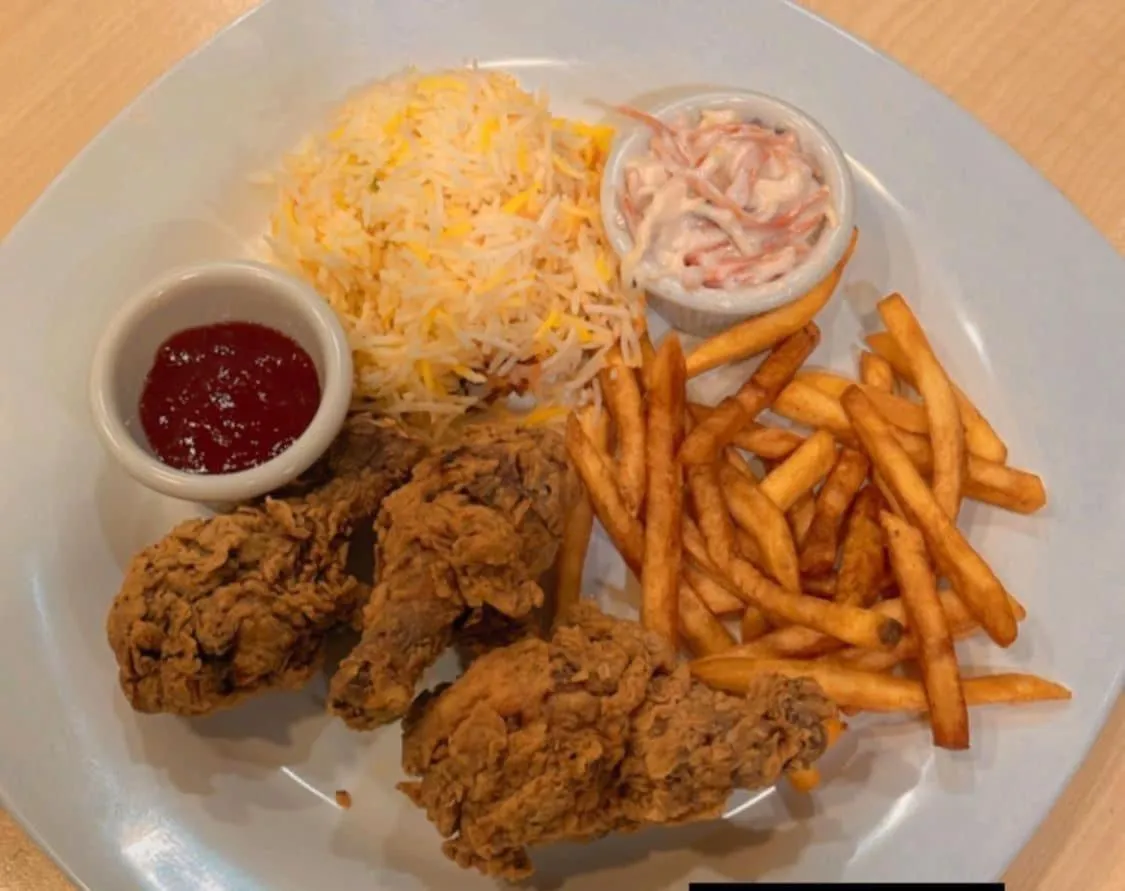 Restaurant/places to eat in AB Inn Hotel