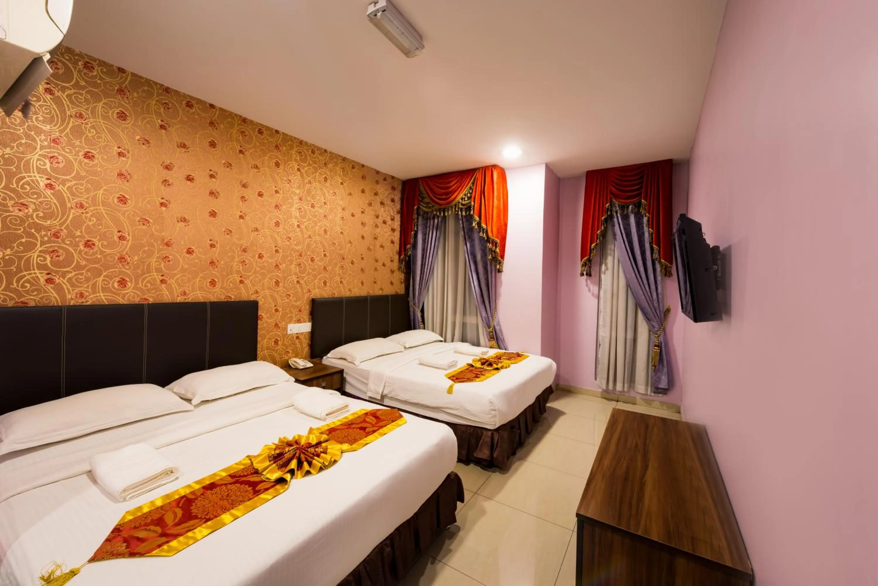 Bedroom, Bed in AB Inn Hotel