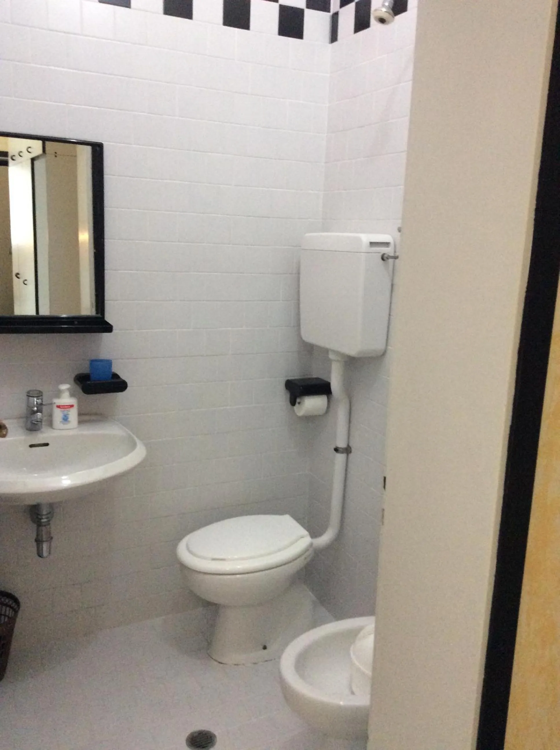 Bathroom in Hotel Oria